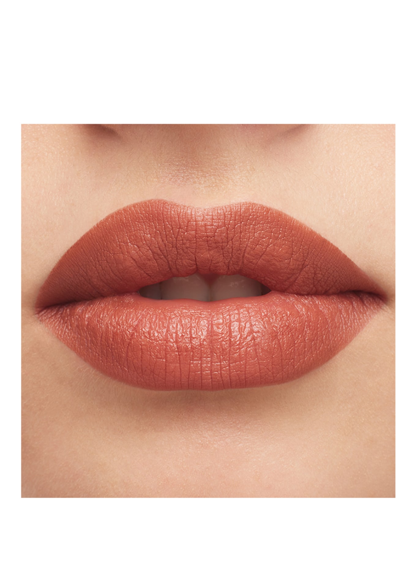M.A.C MACXIMAL MATTE LIPSTICK: TAUPE