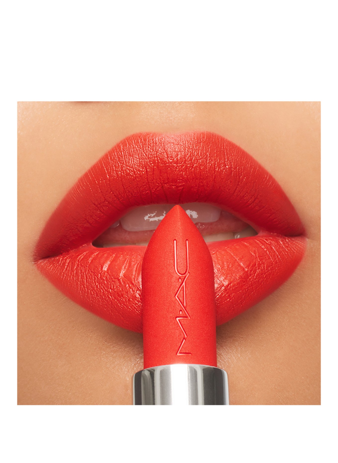 M.A.C MACXIMAL MATTE LIPSTICK: LADY DANGER