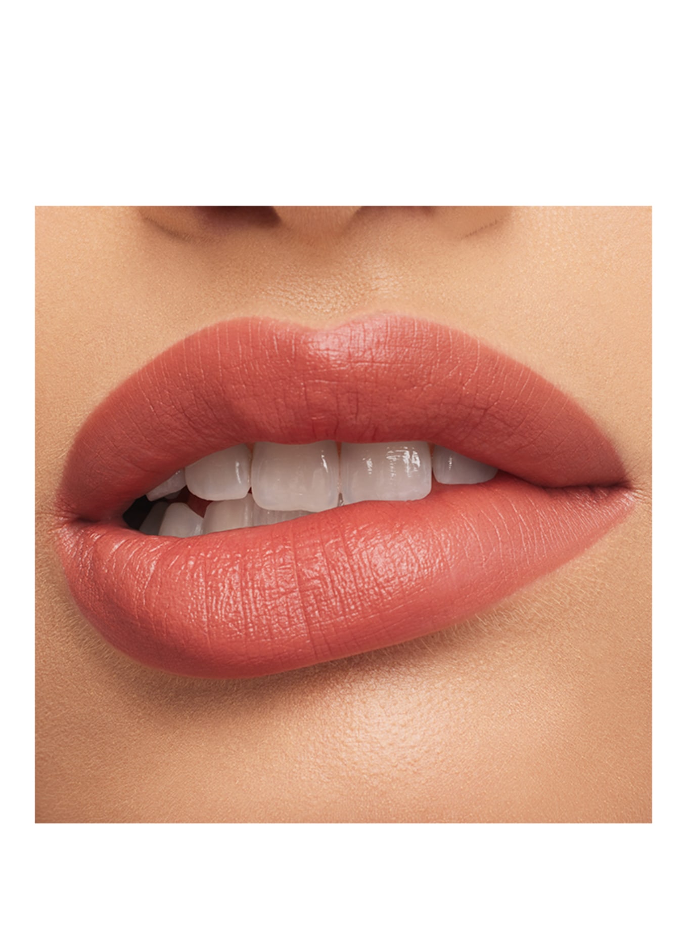 M.A.C MACXIMAL MATTE LIPSTICK: CAFÉ MOCHA