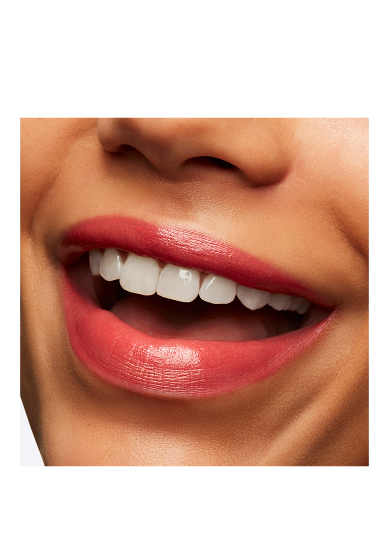 M.A.C LUSTREGLASS LIPSTICK: GUMMY BARE