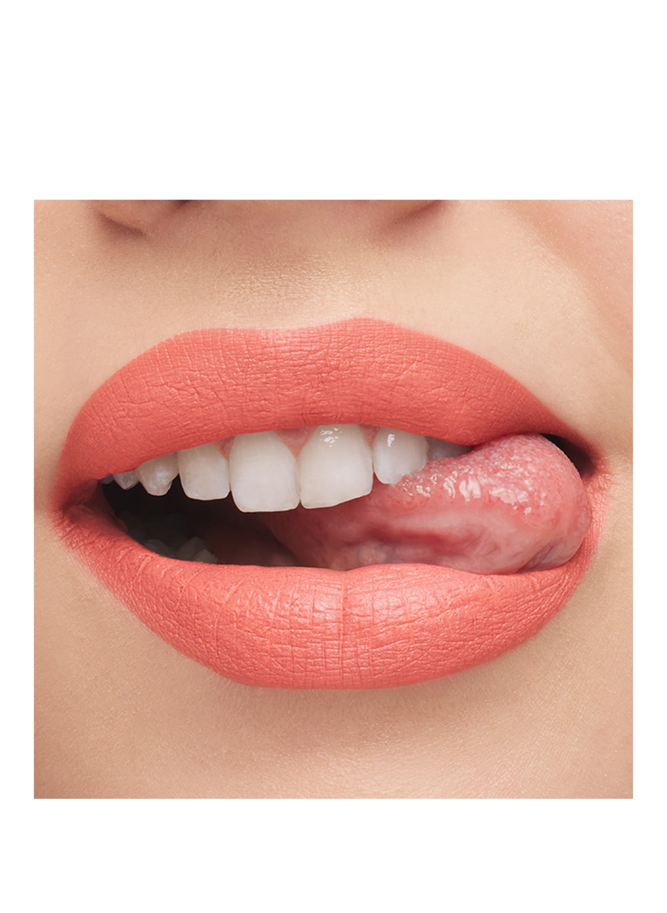 M.A.C MACXIMAL MATTE LIPSTICK: FLAMINGO