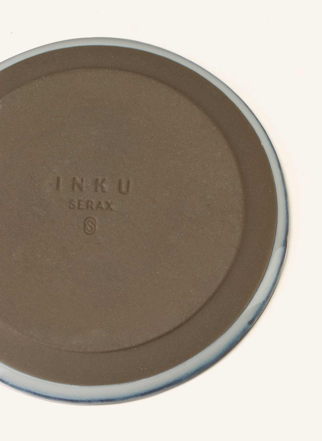 SERAX 4dílná sada dezertních talířů INKU, Barva: KRÉMOVÁ/ SVĚTLE HNĚDÁ/ TMAVĚ MODRÁ (Obrázek 3)