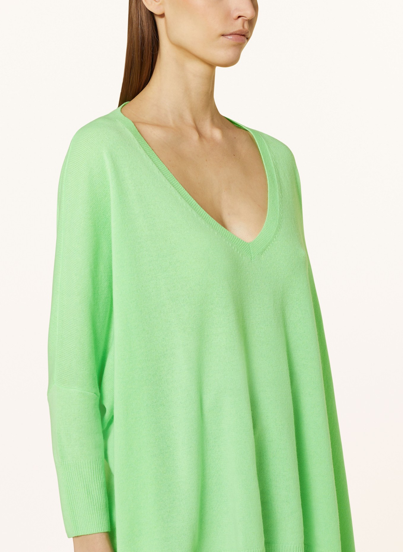 KUJTEN Cashmere pullover MINIE, Color: LIGHT GREEN (Image 4)