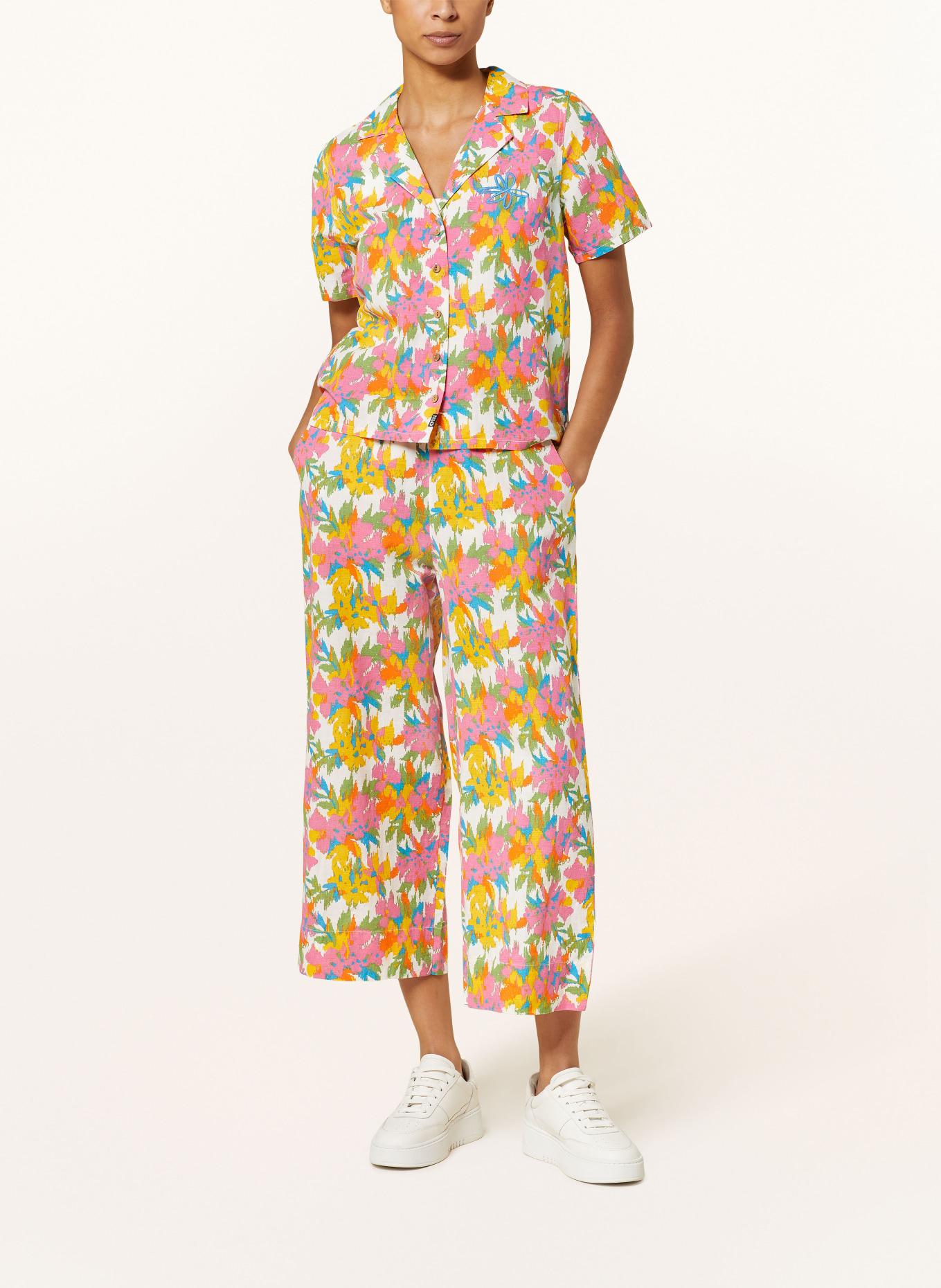 PICTURE Oversized-Hemdbluse KINTHA mit Leinen, Farbe: WEISS/ ROSA/ HELLGRÜN (Bild 2)
