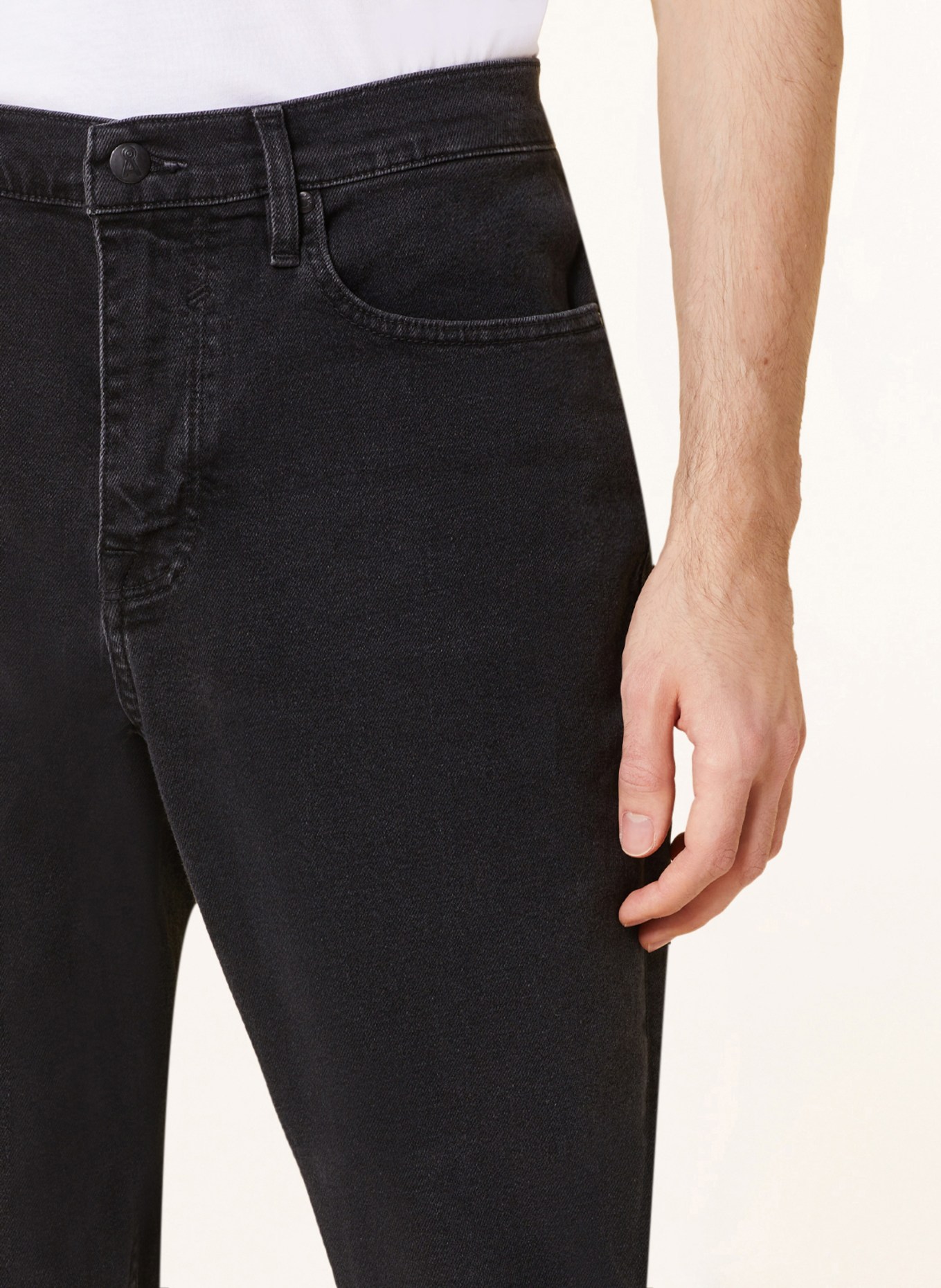 ARMEDANGELS Jeans AARJO TARPA Tapered Fit, Farbe: 2438 black washed authentic (Bild 5)