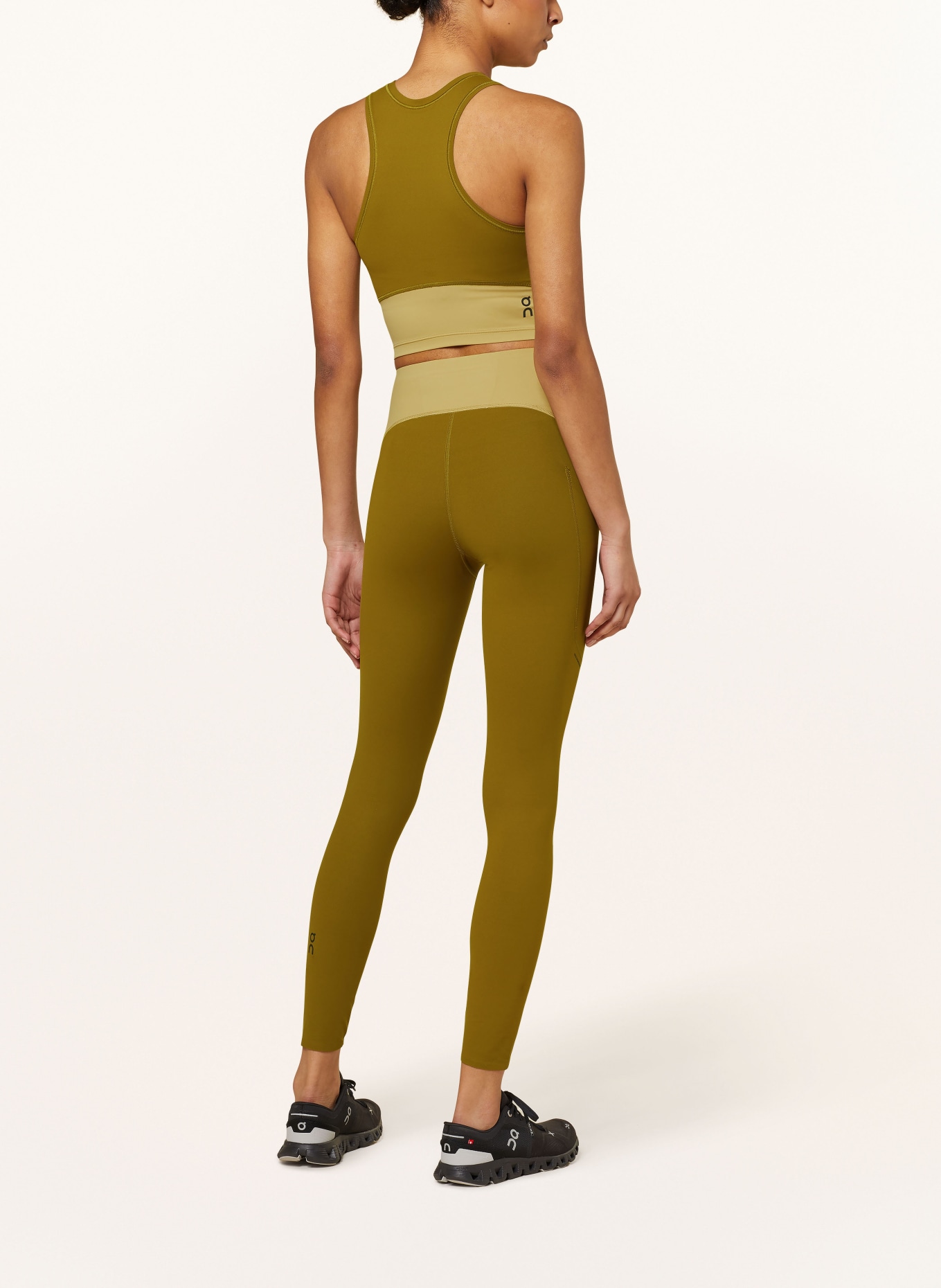 On Cropped top MOVEMENT, Color: OLIVE/ BEIGE (Image 3)