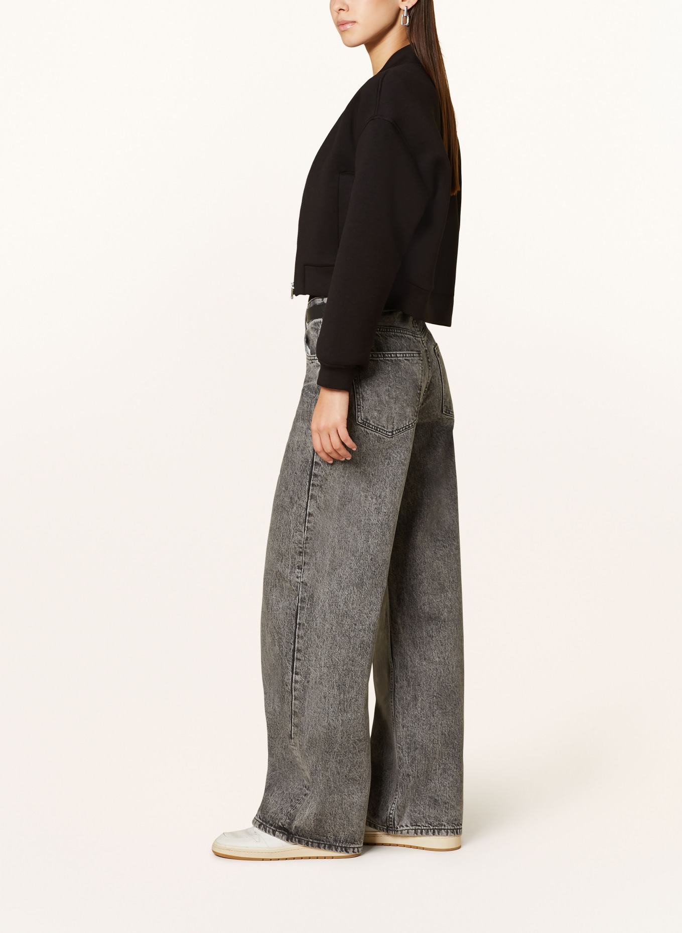 gina tricot Straight Jeans, Farbe: 8000 grey (Bild 4)