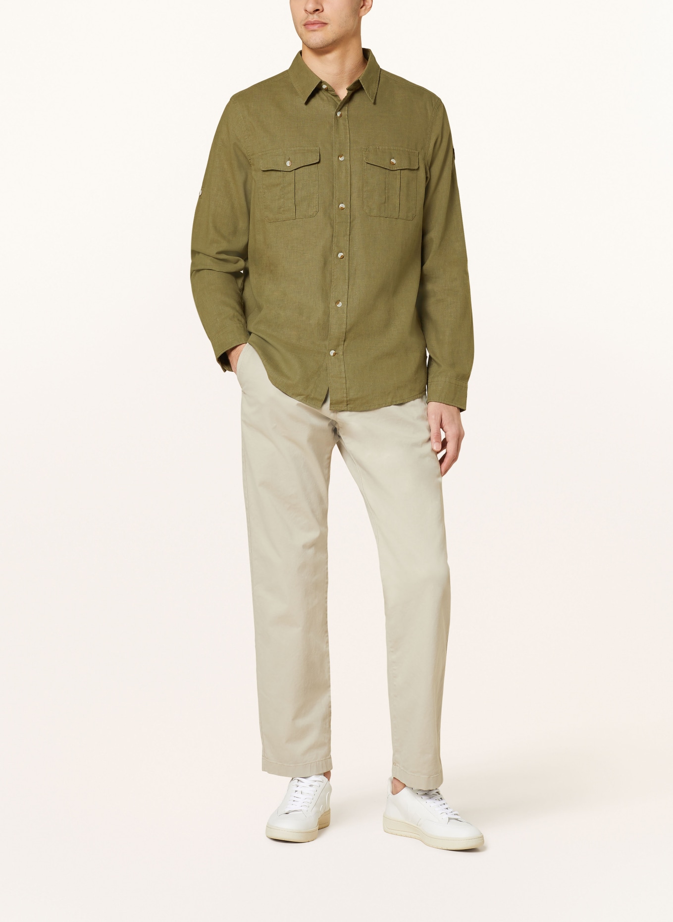 FJÄLLRÄVEN Outdoor shirt relaxed fit, Color: KHAKI (Image 2)