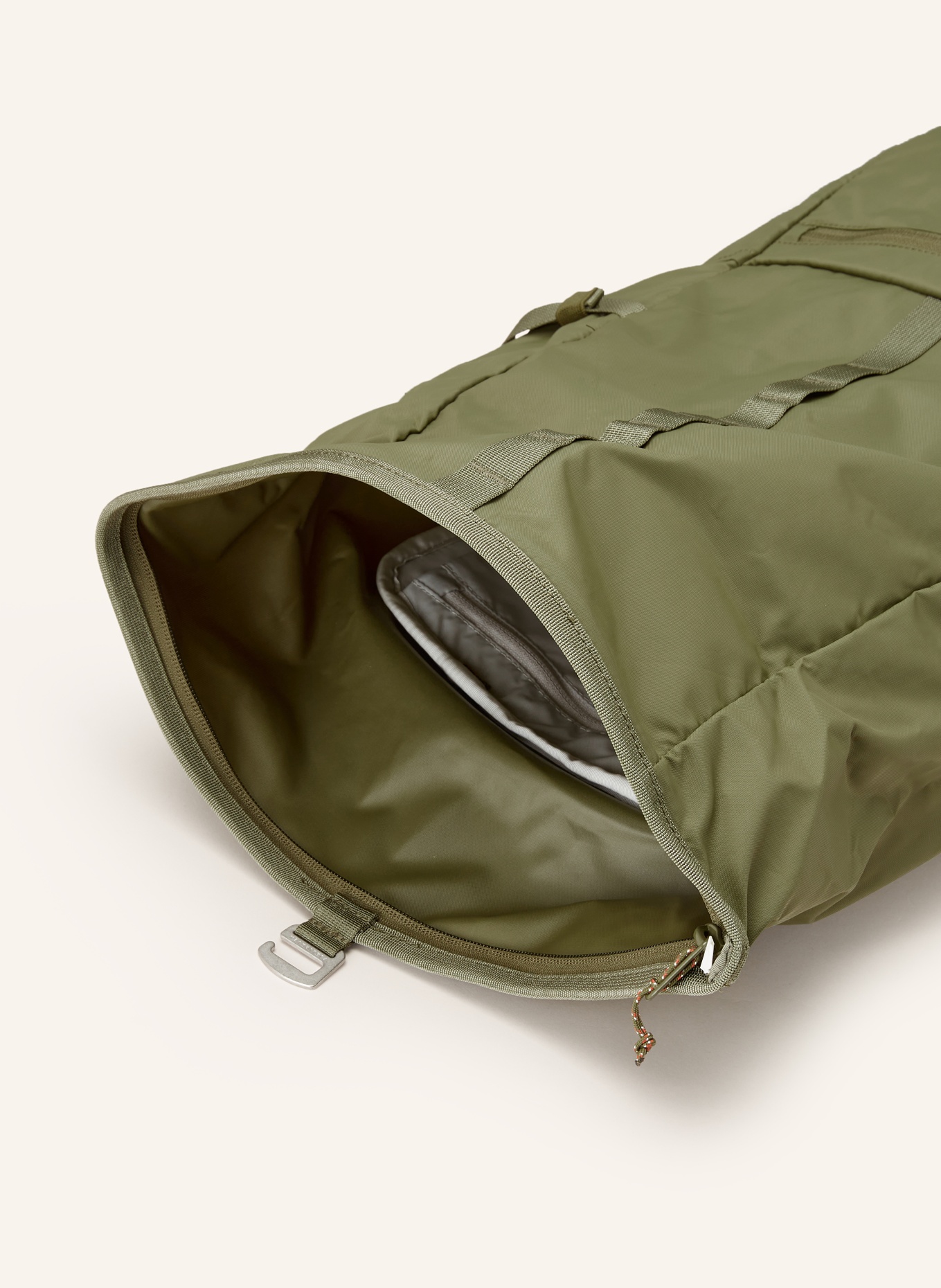 FJÄLLRÄVEN Backpack HIGH COAST FOLDSACK 24 l, Color: OLIVE (Image 3)
