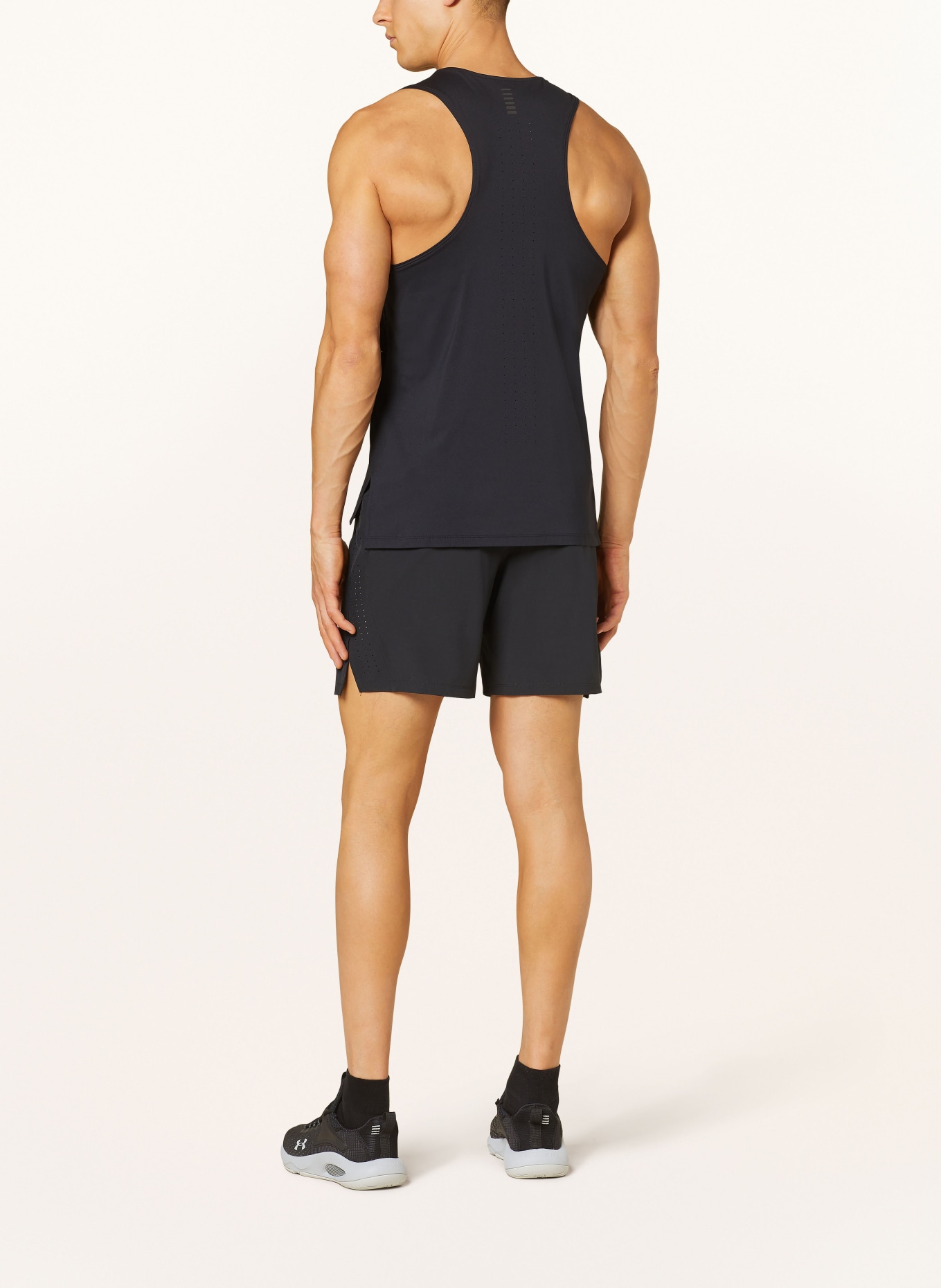 UNDER ARMOUR Running top LAUNCH ELITE, Color: BLACK (Image 3)