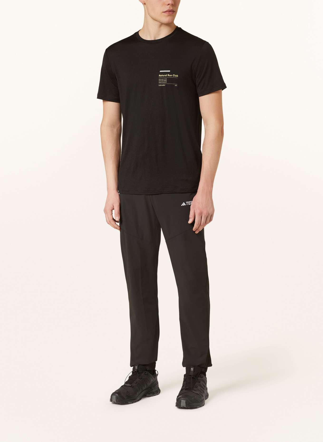 icebreaker T-shirt 150 TECH LITE III made of merino wool, Color: BLACK (Image 2)