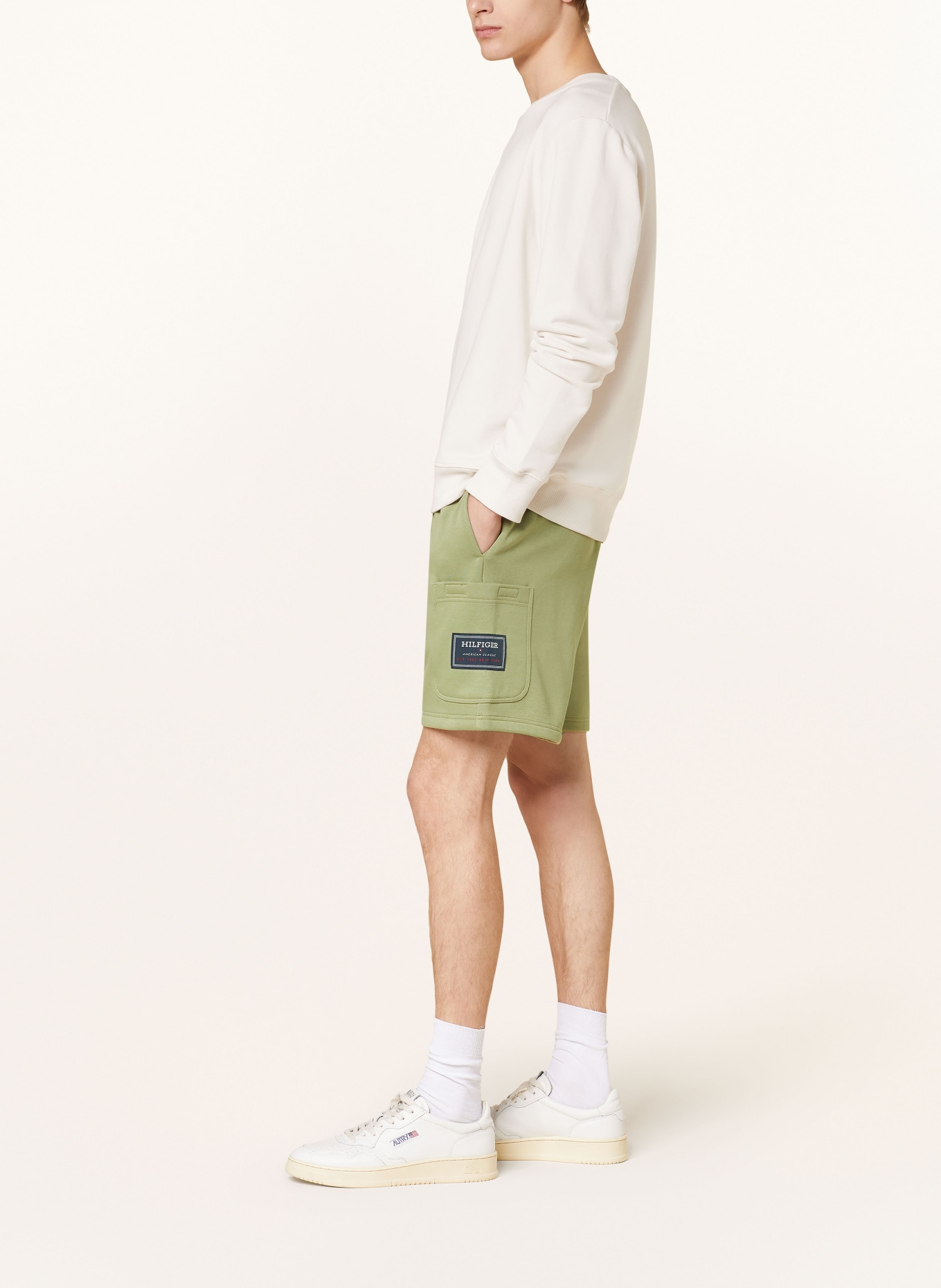 TOMMY HILFIGER Sweat shorts, Color: OLIVE (Image 4)