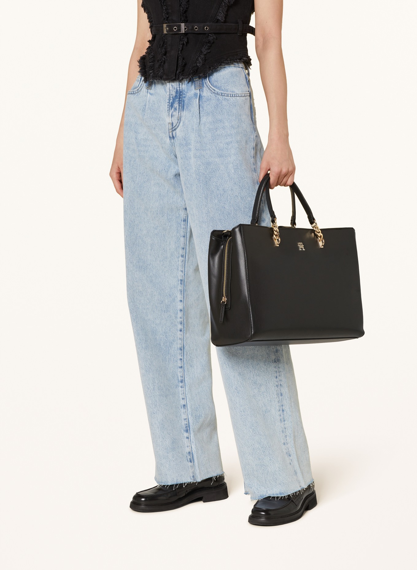 TOMMY HILFIGER Torebka: CZARNY