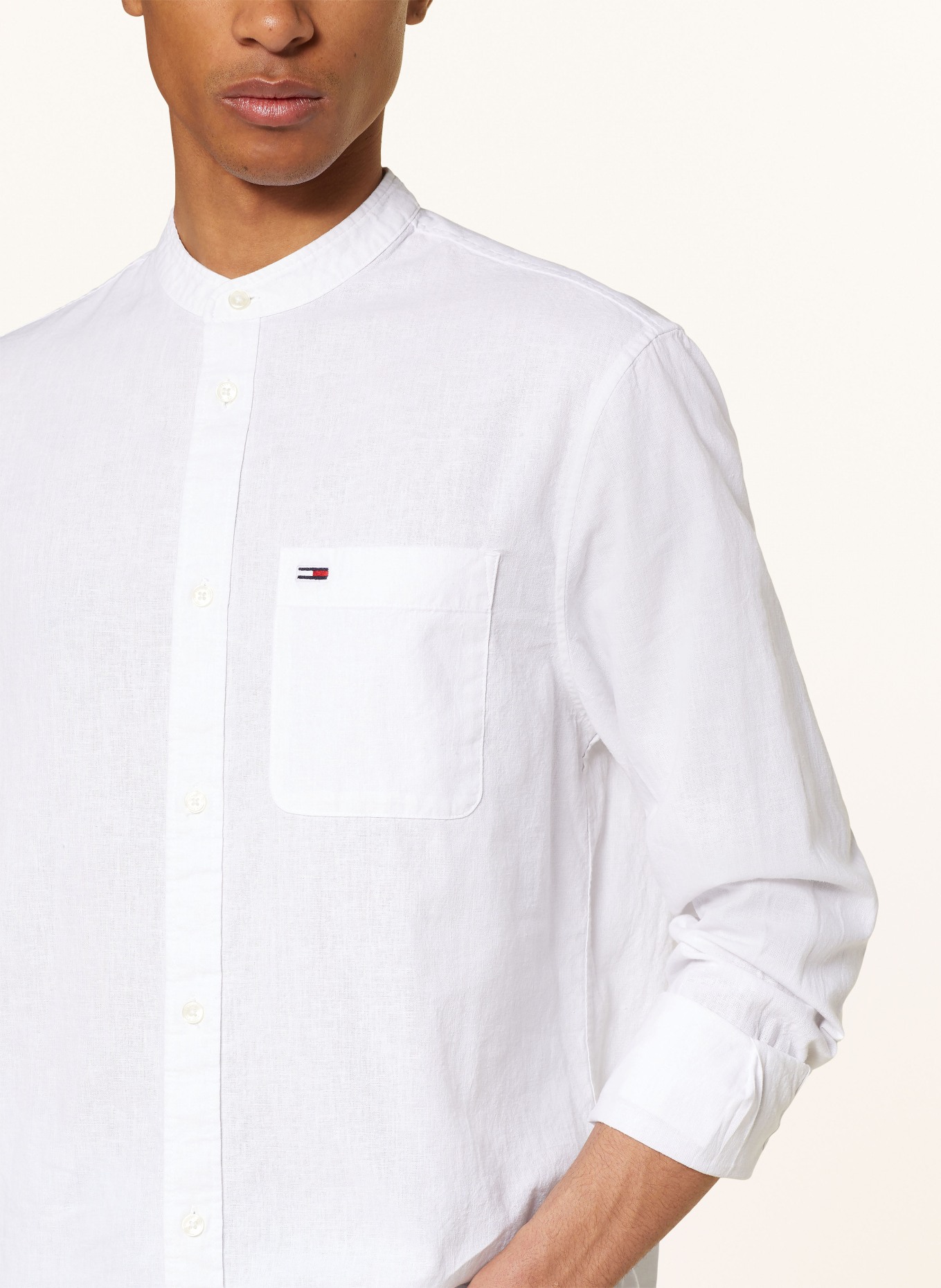 TOMMY JEANS Shirt regular fit with stand-up collar and linen, Color: WHITE (Image 4)