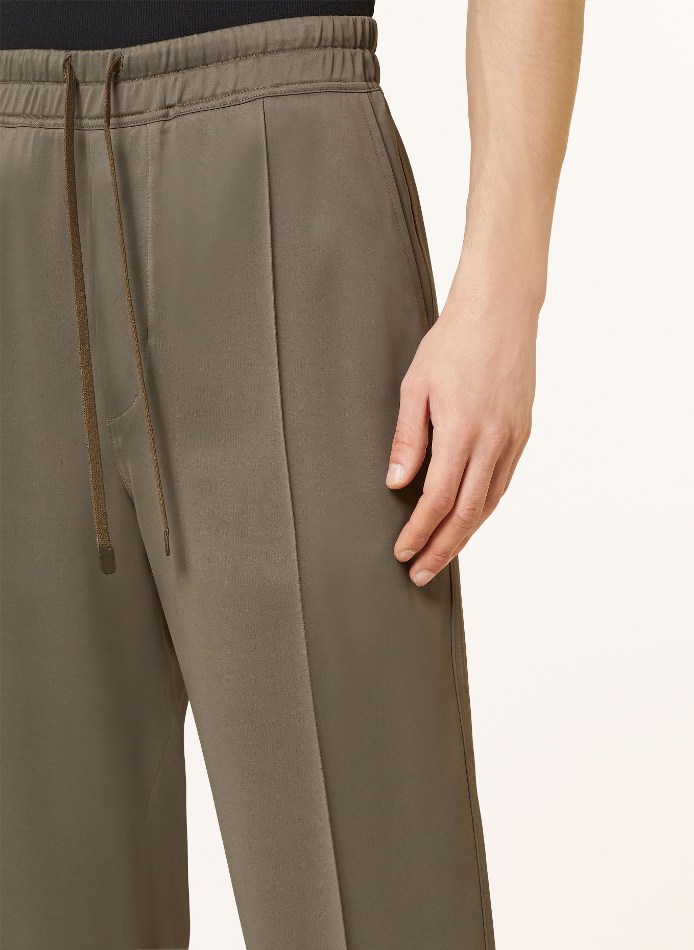 TOM FORD Spodnie w stylu dresowym slim fit, Kolor: KHAKI (Obrazek 5)