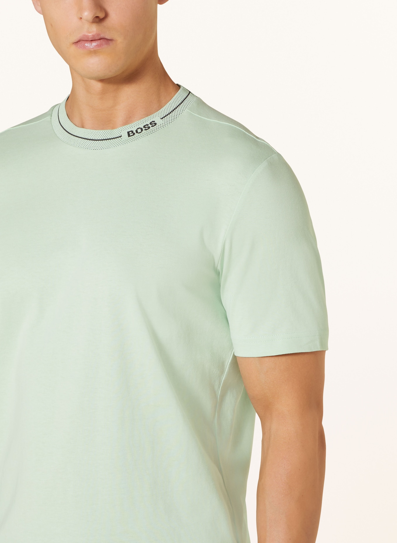 BOSS T-Shirt TEE 11, Farbe: HELLGRÜN (Bild 4)