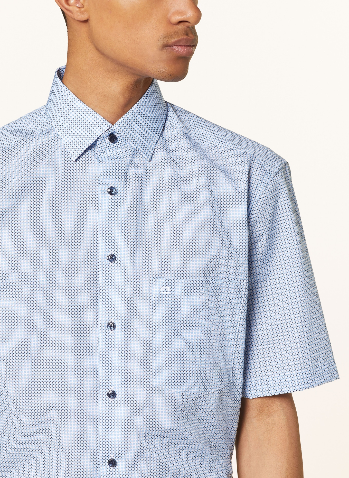 OLYMP Kurzarm-Hemd Luxor comfort fit: HELLBLAU / WEISS