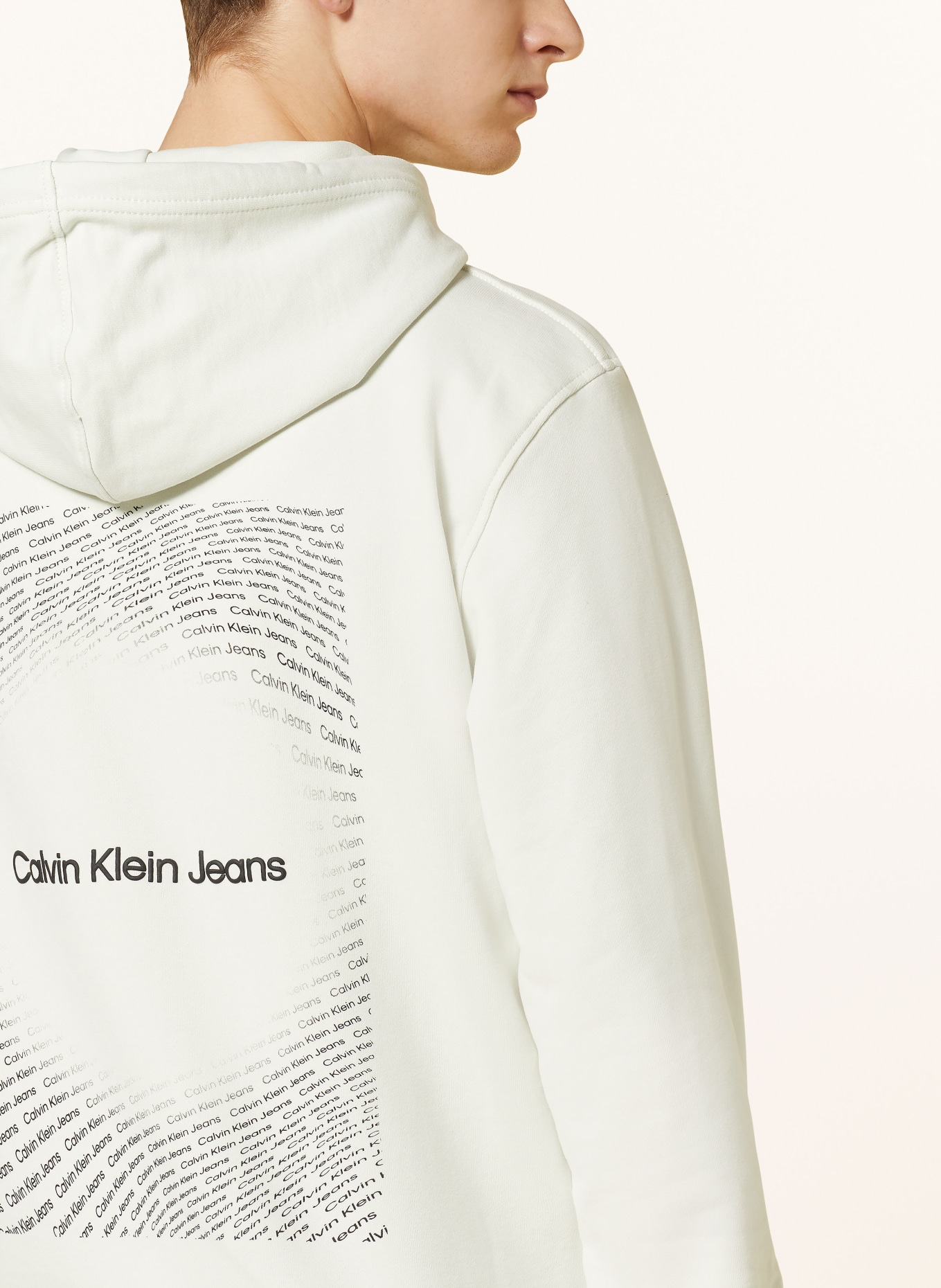 Calvin Klein Jeans Mikina s kapucí SQUARE FREQUENCY, Barva: BÍLÁ (Obrázek 5)