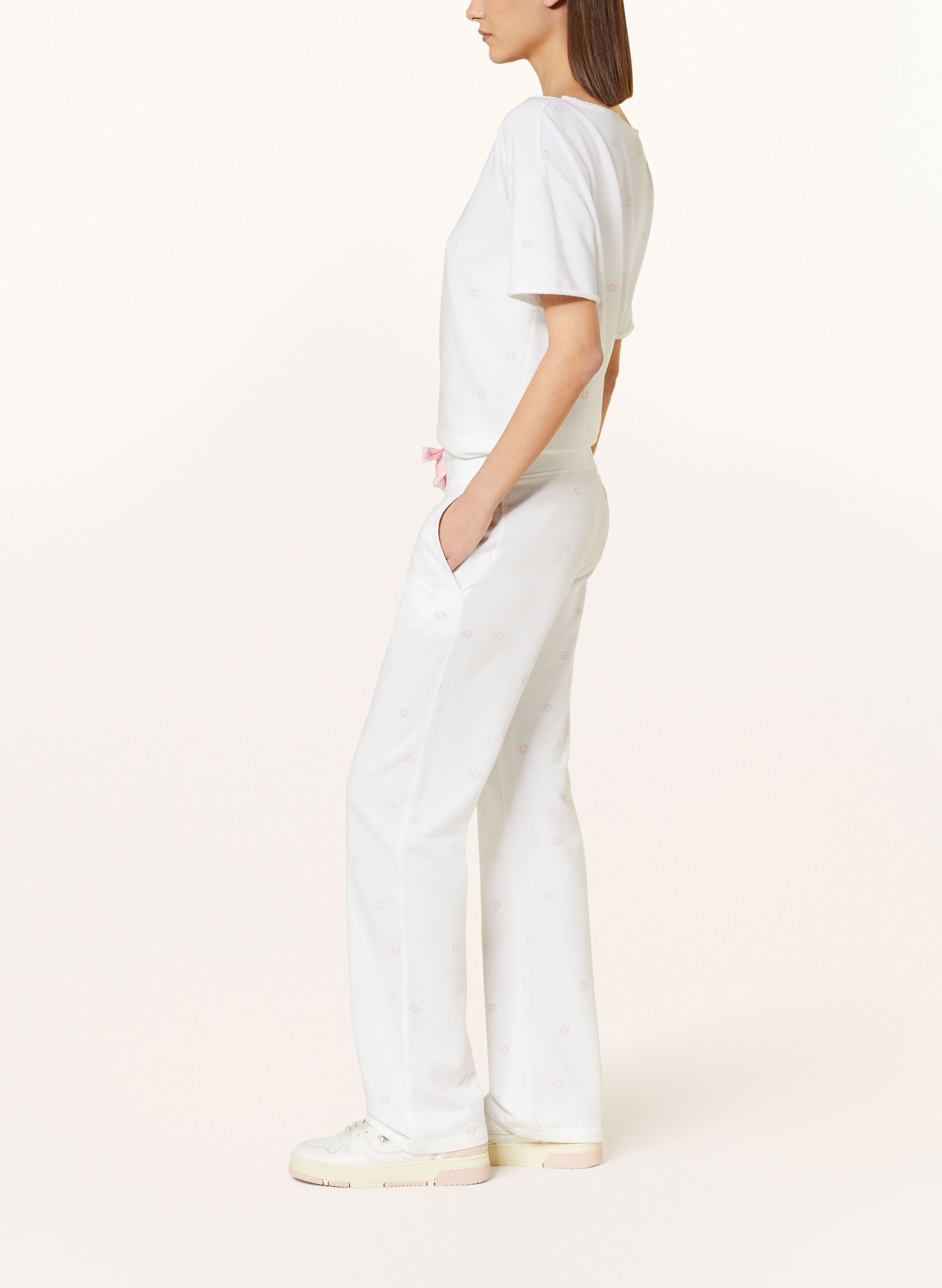 Juvia Sweatpants AGNES, Color: WHITE/ PINK (Image 4)