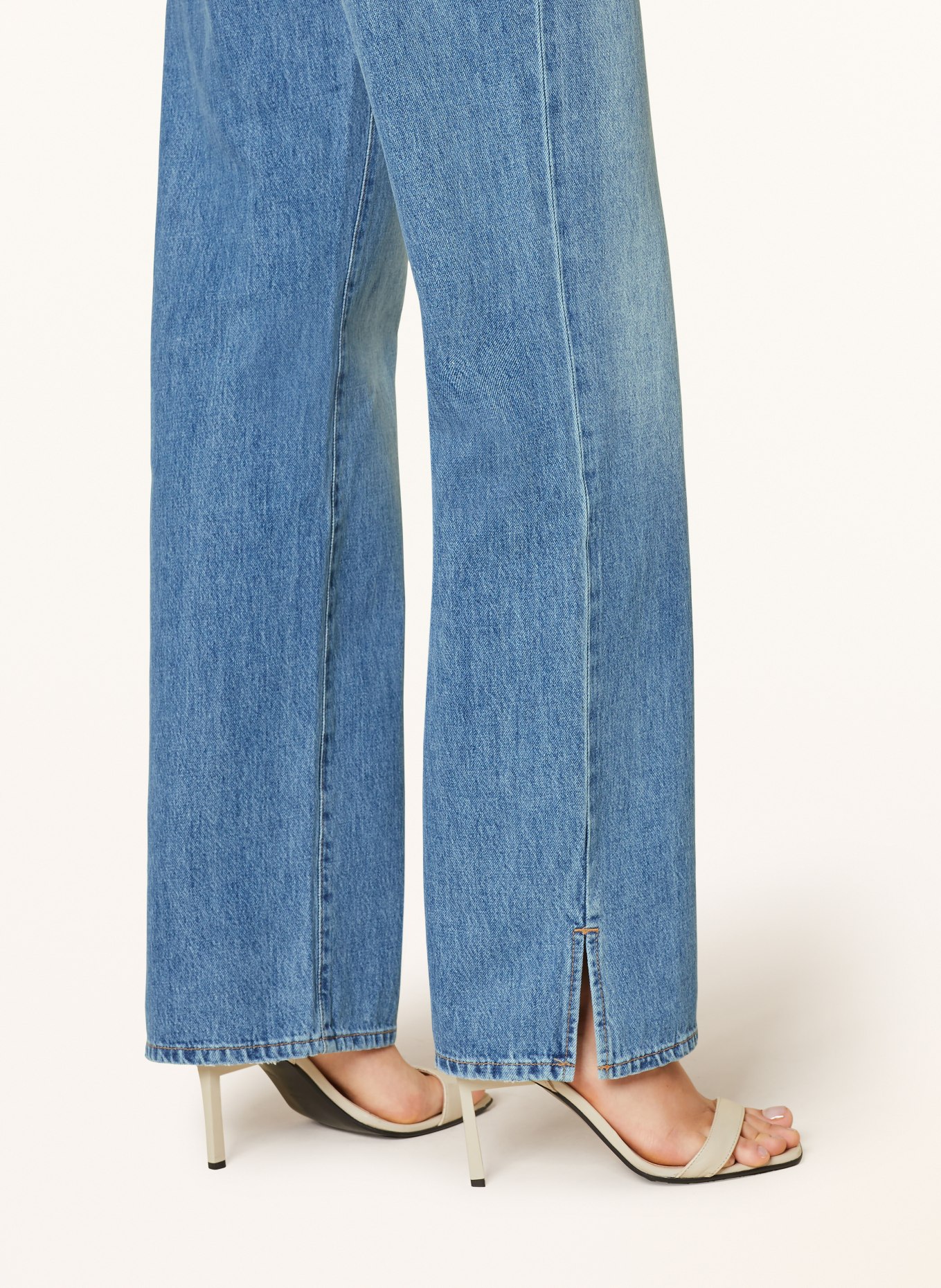 RIANI Straight Jeans, Farbe: 410 bleached blue scratched (Bild 5)