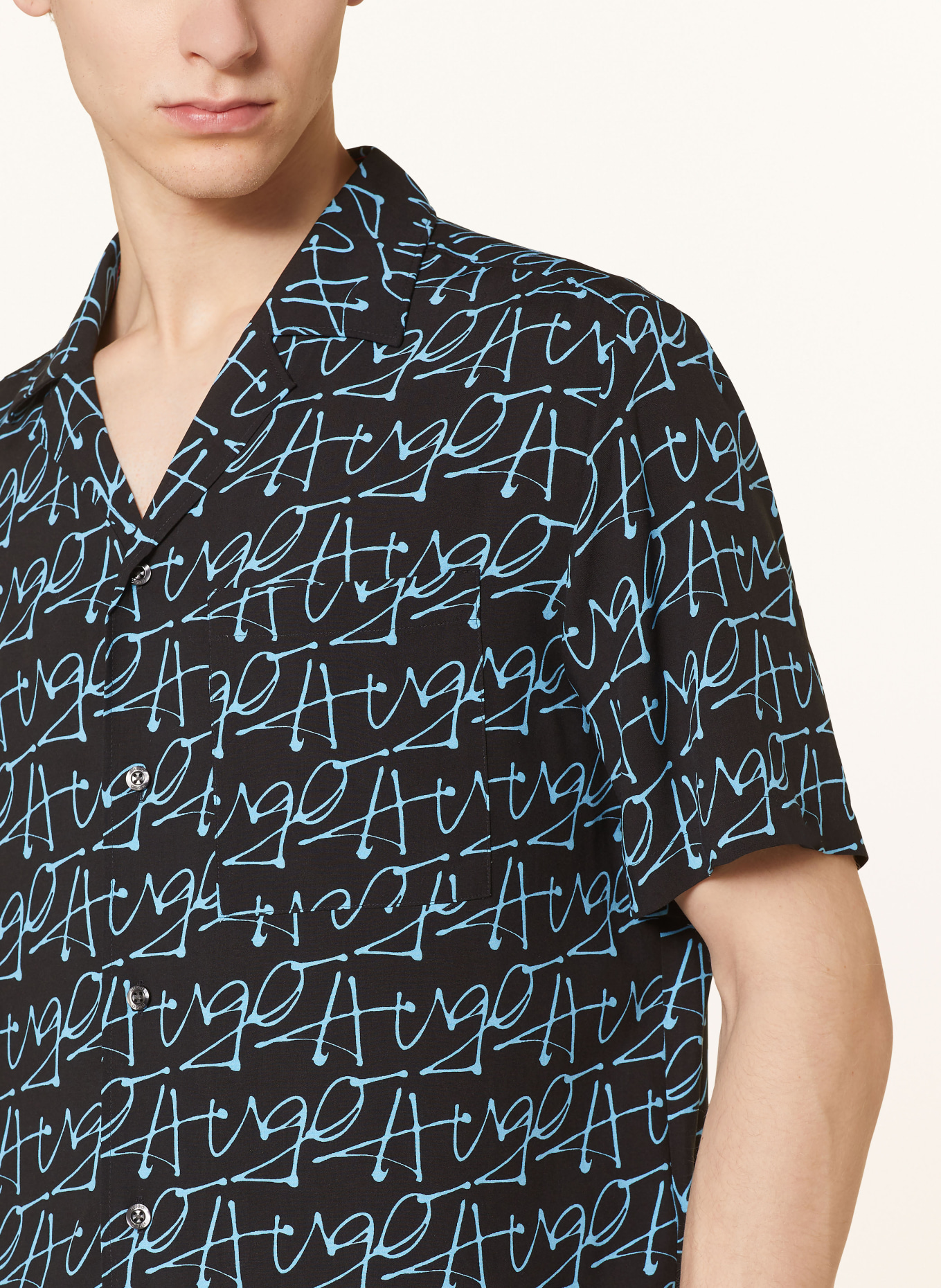 HUGO Resort shirt ELLINO straight fit, Color: BLACK/ LIGHT BLUE (Image 4)