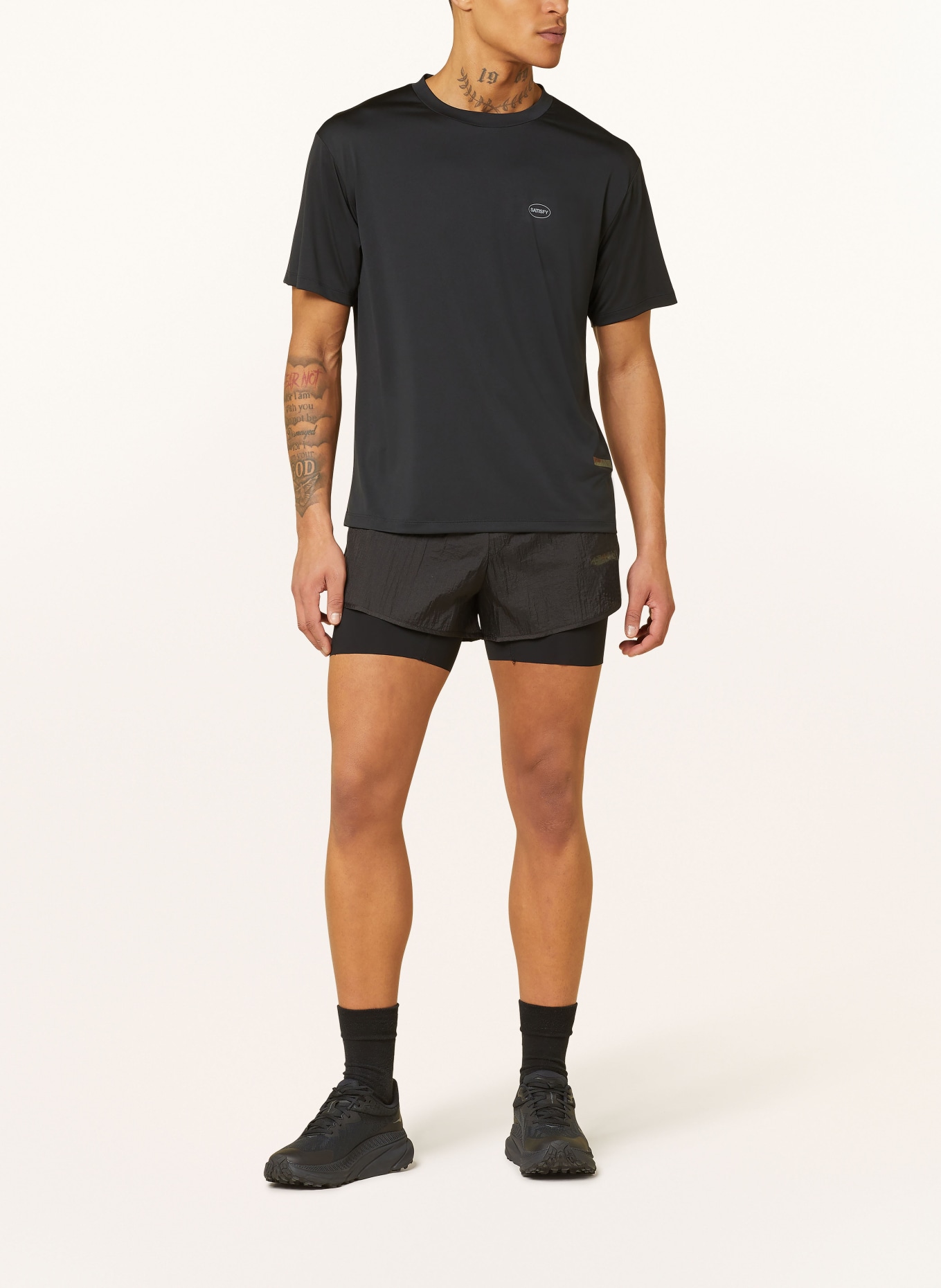 SATISFY Running shirt AURALITE™, Color: BLACK (Image 2)