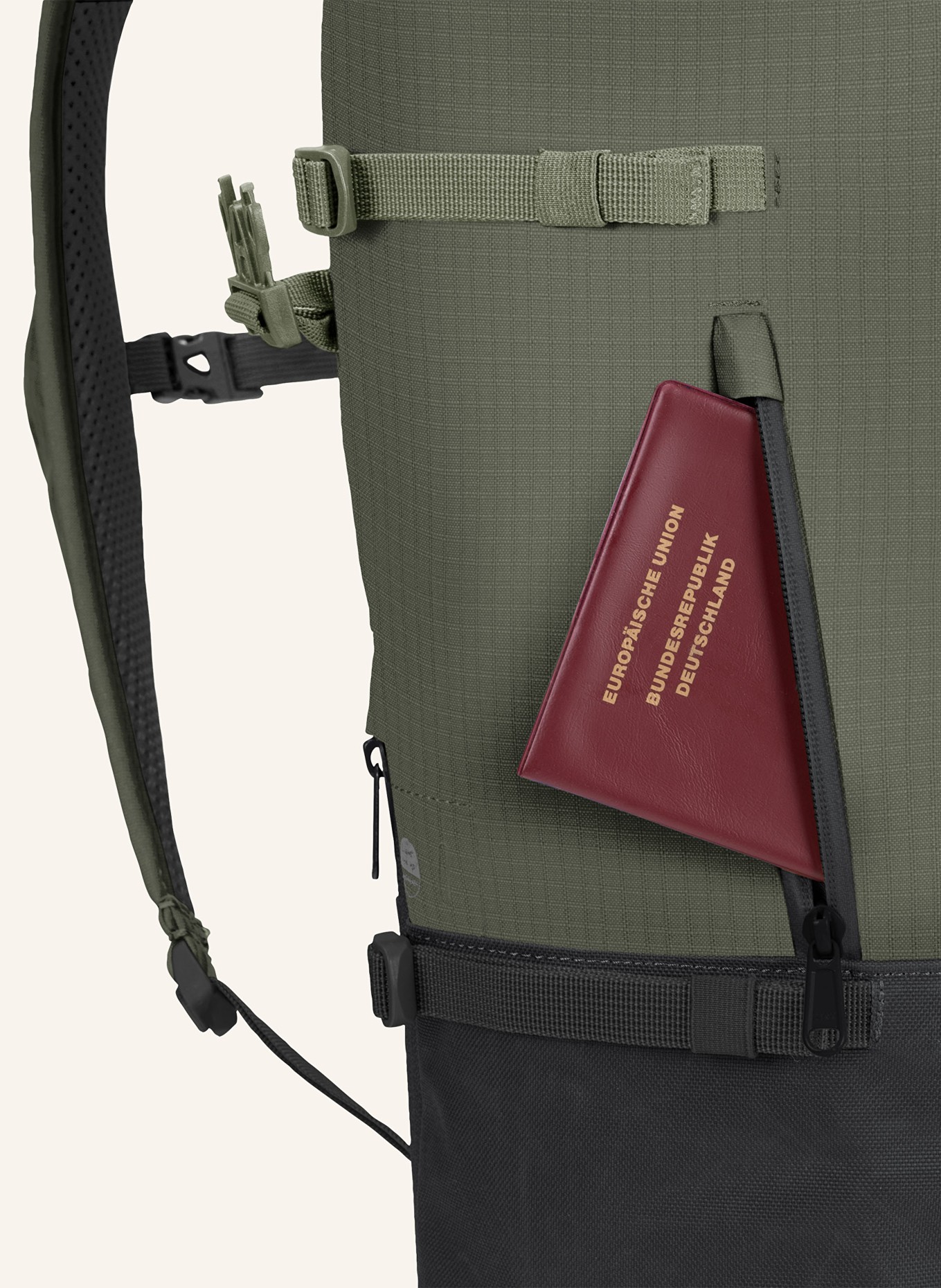 VAUDE Rucksack CITYGO II 23 l mit Laptop-Fach: KHAKI / SCHWARZ