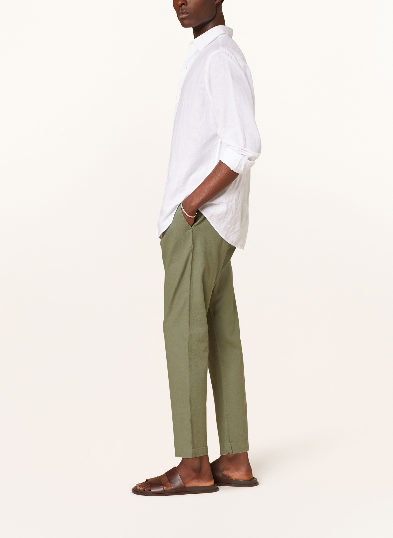 PAUL Chino Tapered Fit mit Leinen: OLIV
