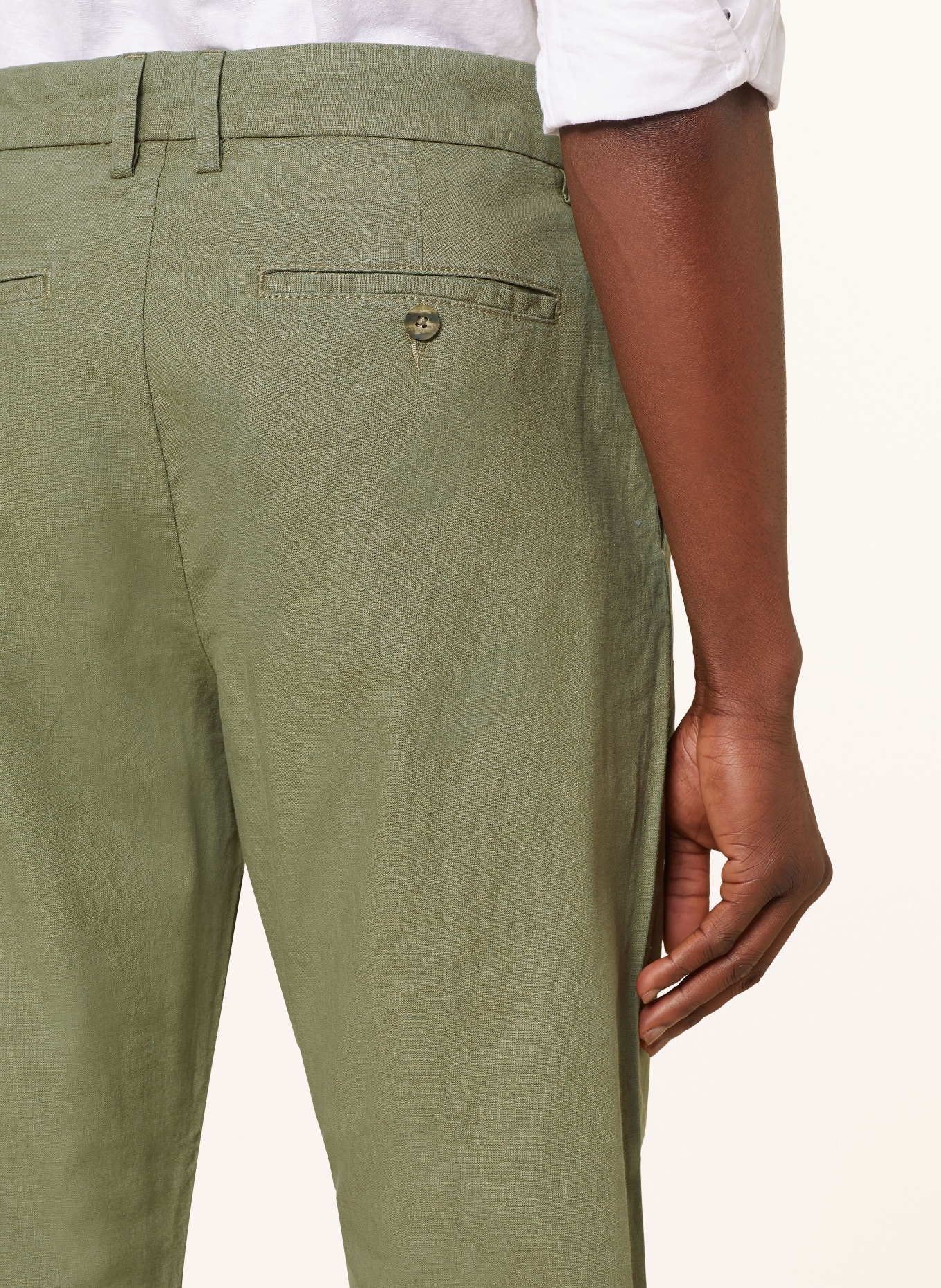 PAUL Chino Tapered Fit mit Leinen: OLIV