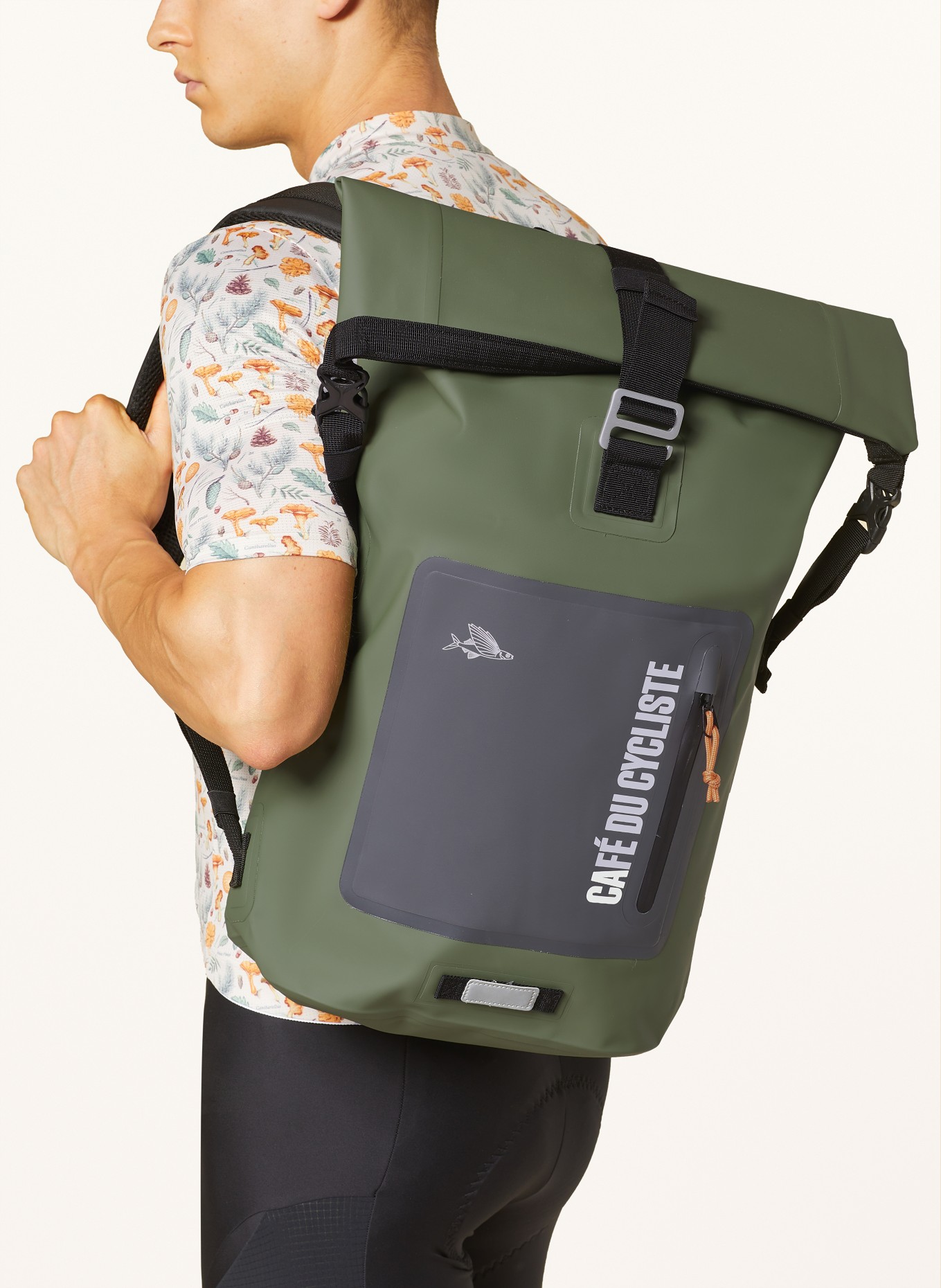 CAFÉ DU CYCLISTE Backpack 30 l with laptop compartment, Color: KHAKI/ GRAY (Image 4)