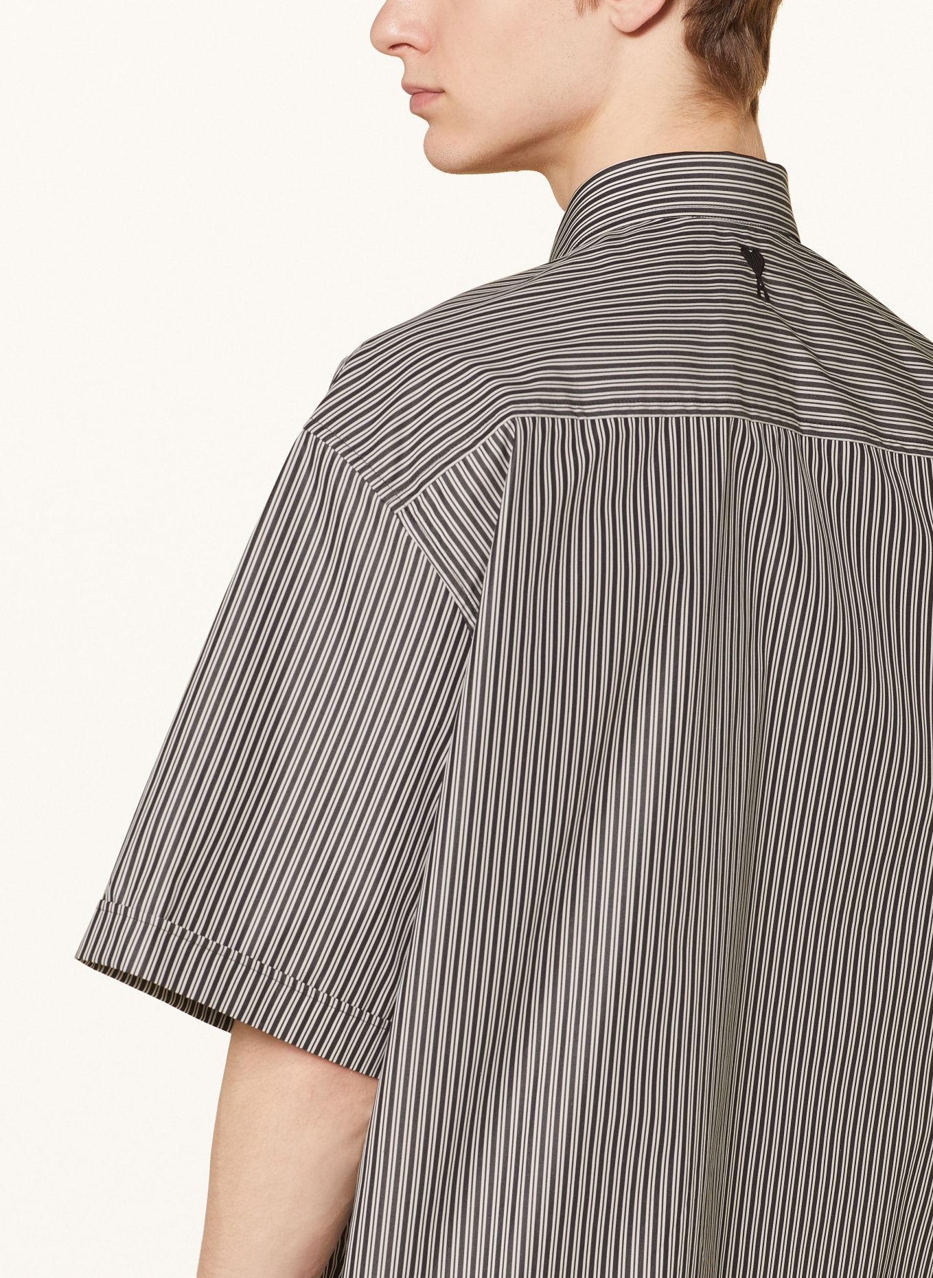 AMI PARIS Koszula z krótkim rękawem comfort fit, Kolor: CZARNY/ ECRU (Obrazek 4)