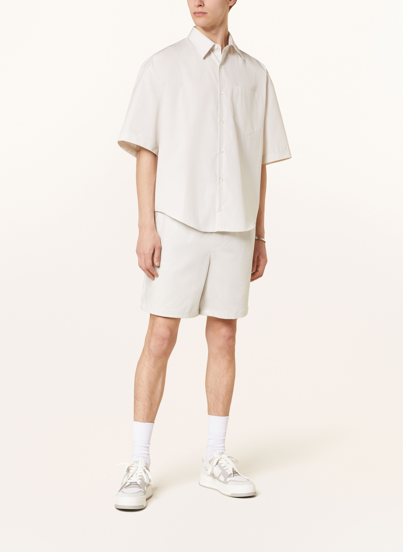 AMI PARIS Kurzarm-Hemd Comfort Fit, Farbe: CREME (Bild 2)