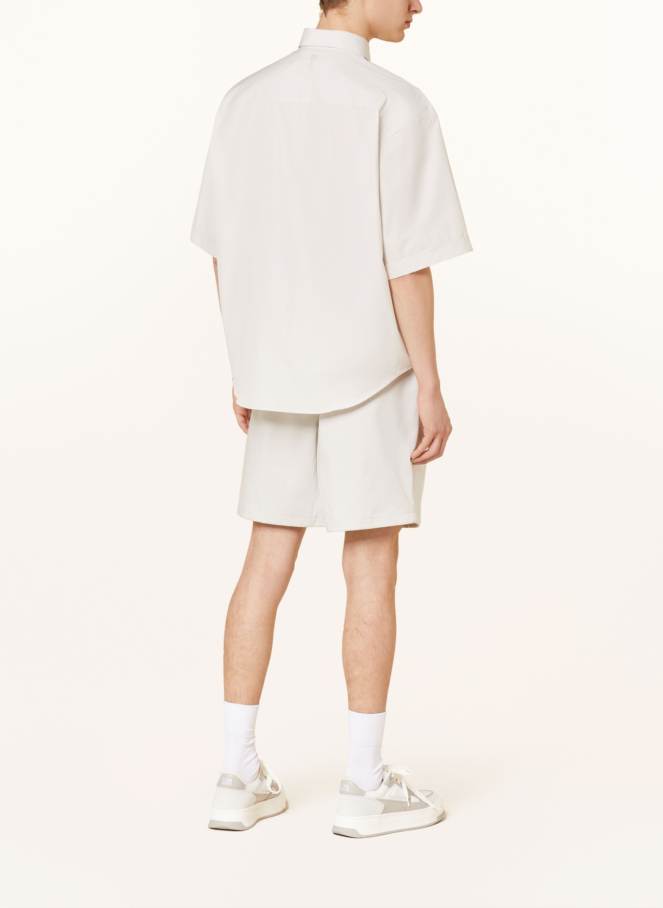AMI PARIS Koszula z krótkim rękawem comfort fit, Kolor: KREMOWY (Obrazek 3)