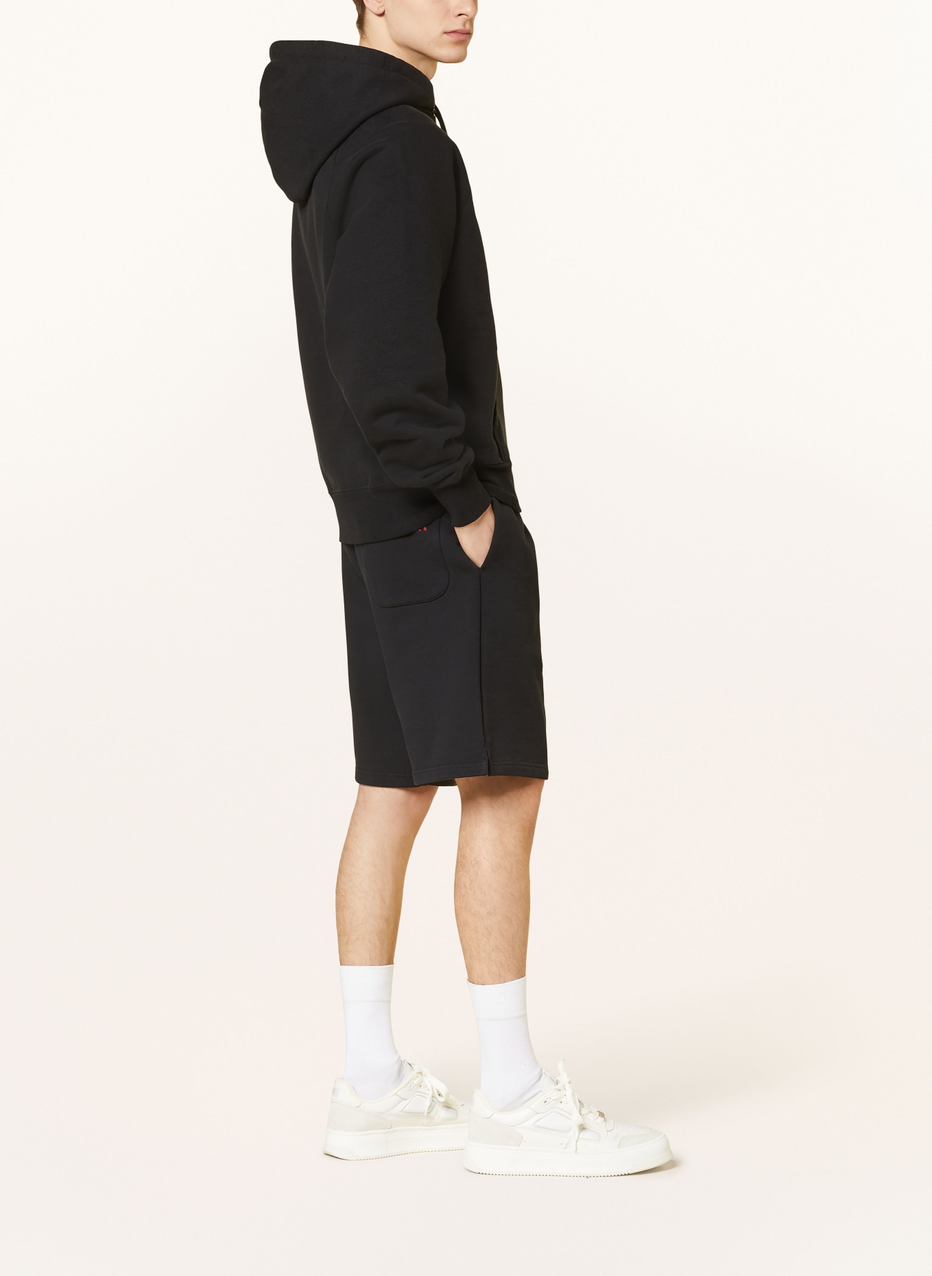AMI PARIS Sweat shorts, Color: BLACK (Image 4)