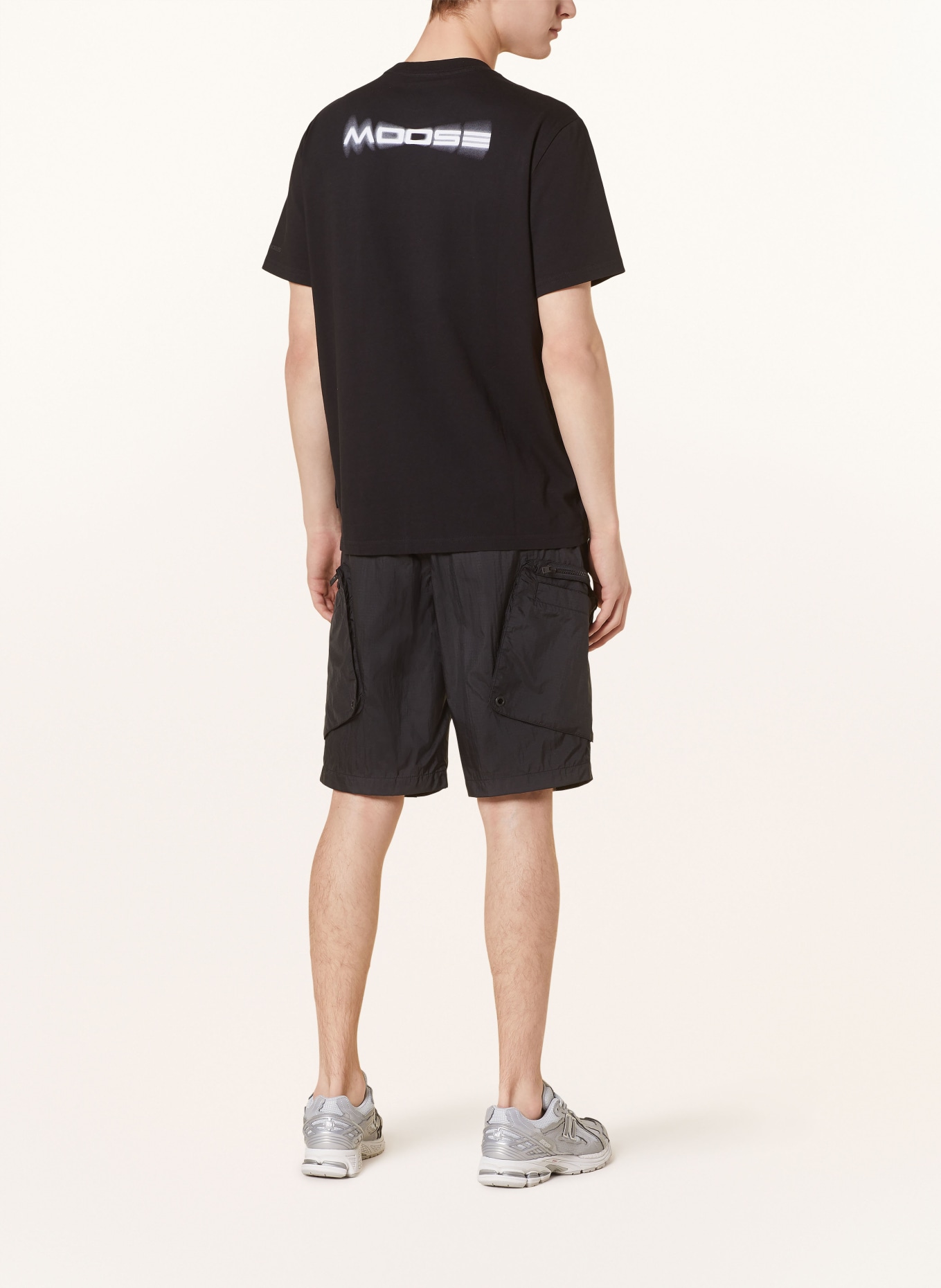 MOOSE KNUCKLES Cargo shorts TRISTAN, Color: BLACK (Image 3)