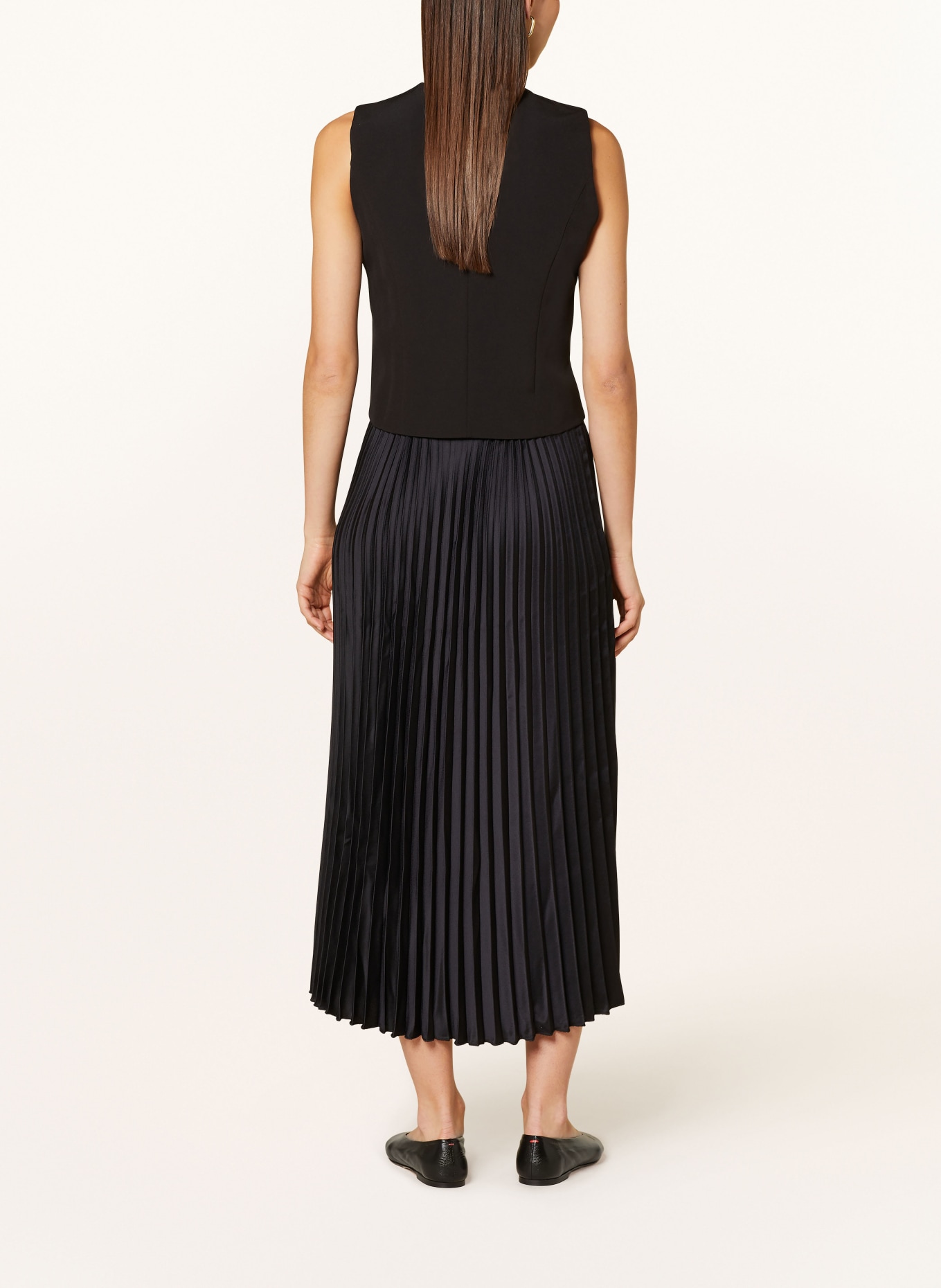 Y.A.S. Pleated skirt made of satin, Color: BLACK (Image 3)