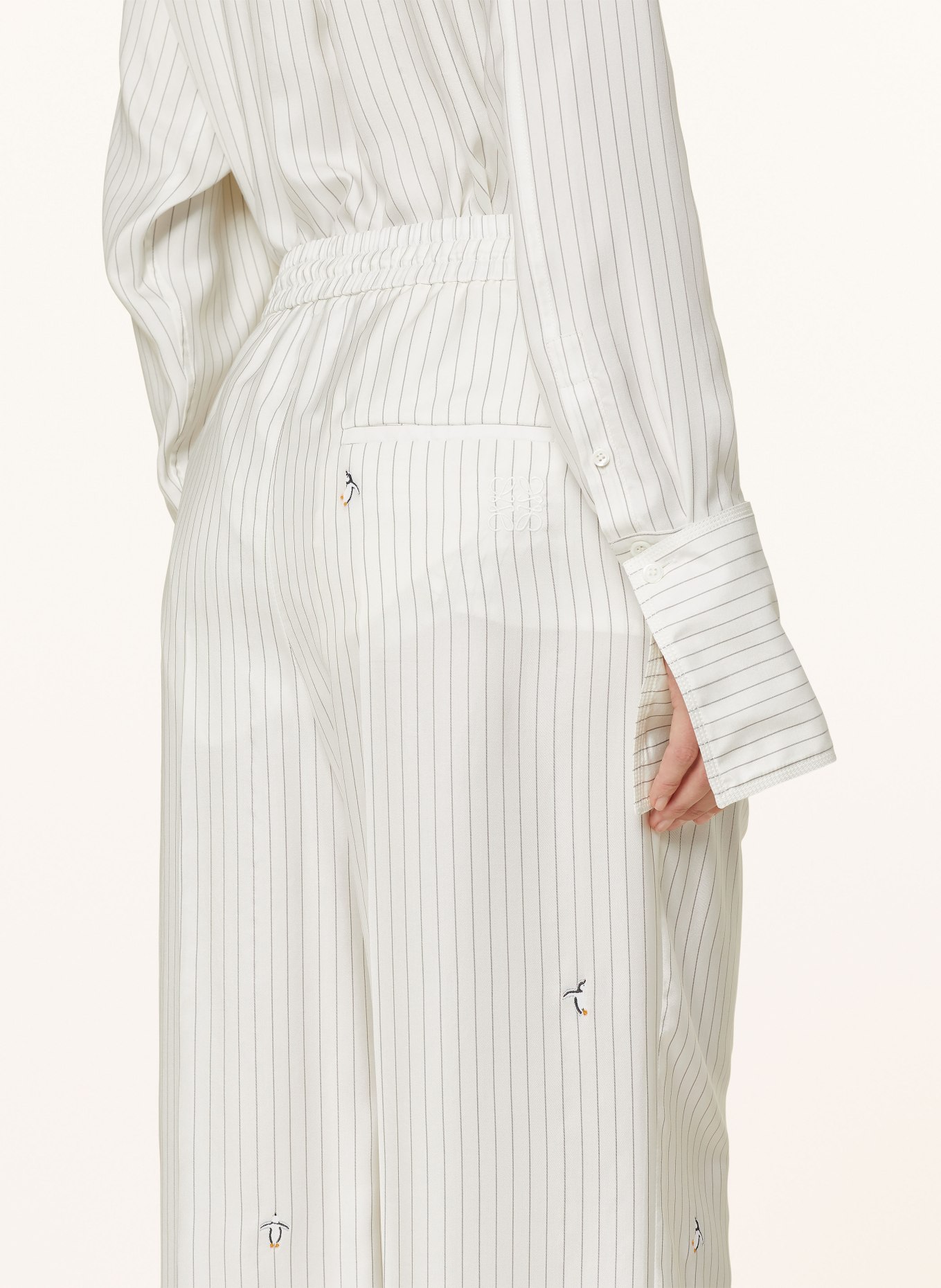 LOEWE Wide leg trousers made of silk, Color: WHITE/ LIGHT GRAY (Image 6)