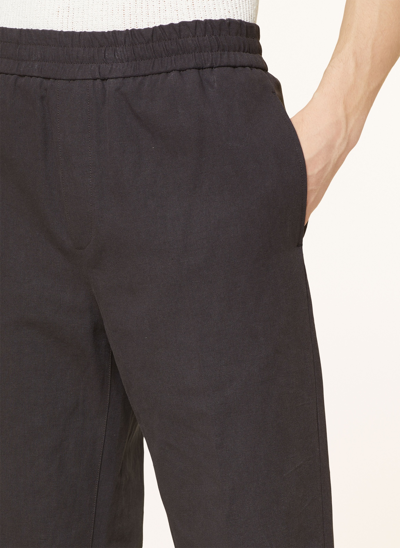 A.P.C. Jogger style pants PIETER in straight fit, Color: DARK GRAY (Image 5)