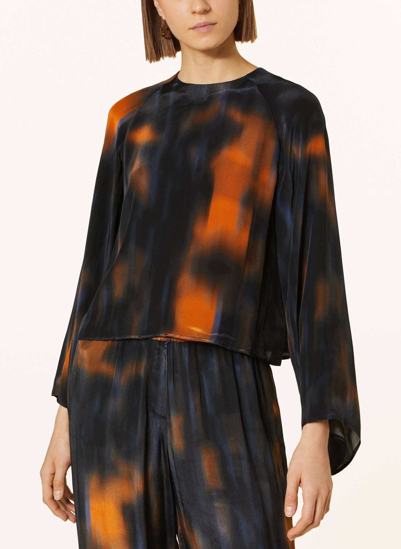 RIANI Shirt blouse: BLACK / DARK BLUE / COGNAC