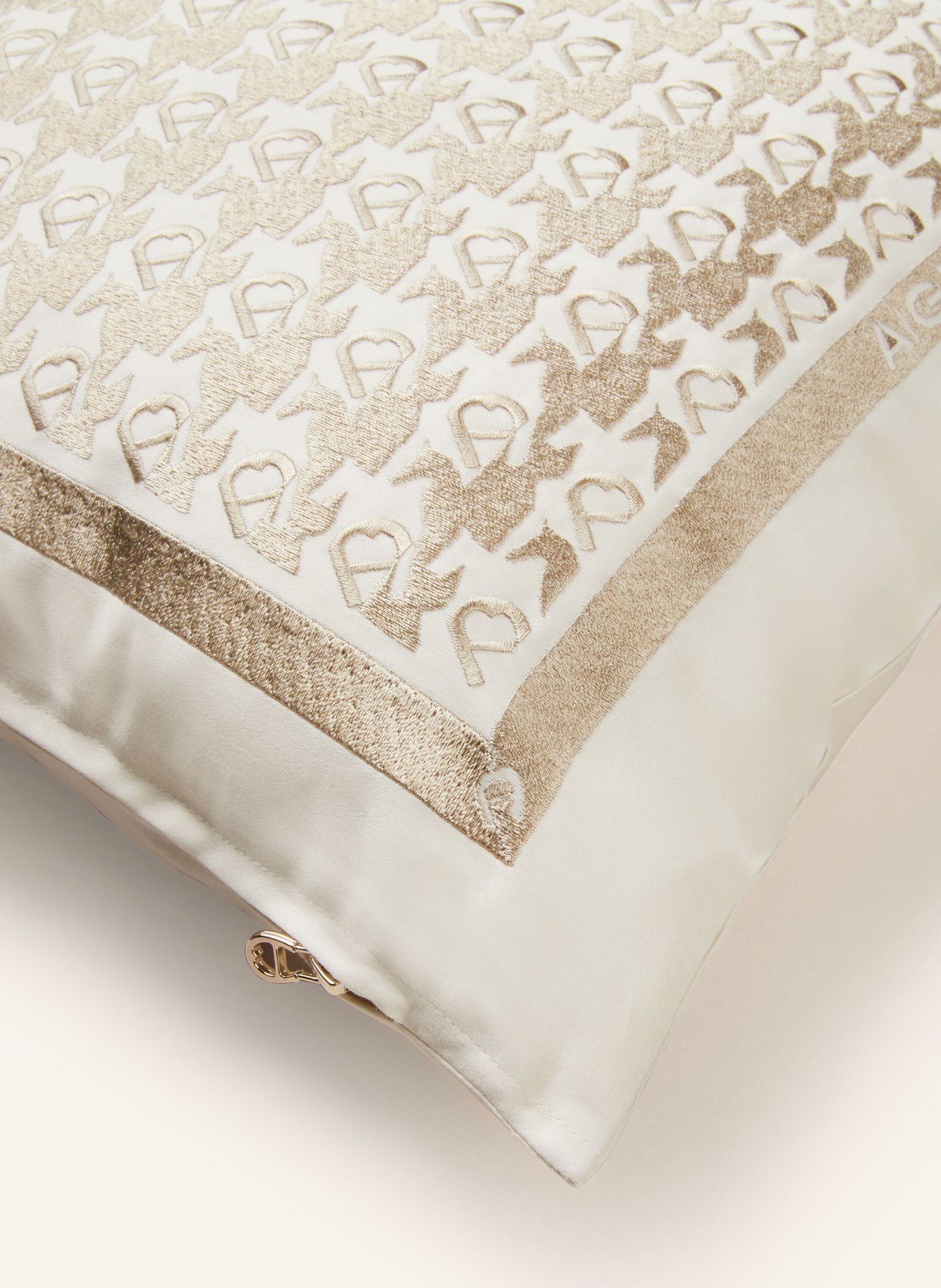 AIGNER Decorative cushion cover MATRIX, Color: ECRU (Image 3)
