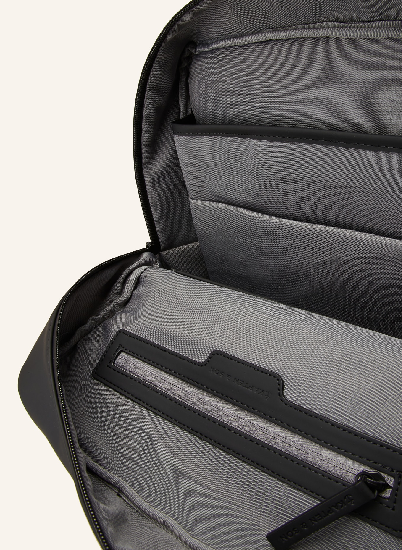 KAPTEN & SON Backpack BERGEN PRO 11 l with laptop compartment, Color: BLACK (Image 3)