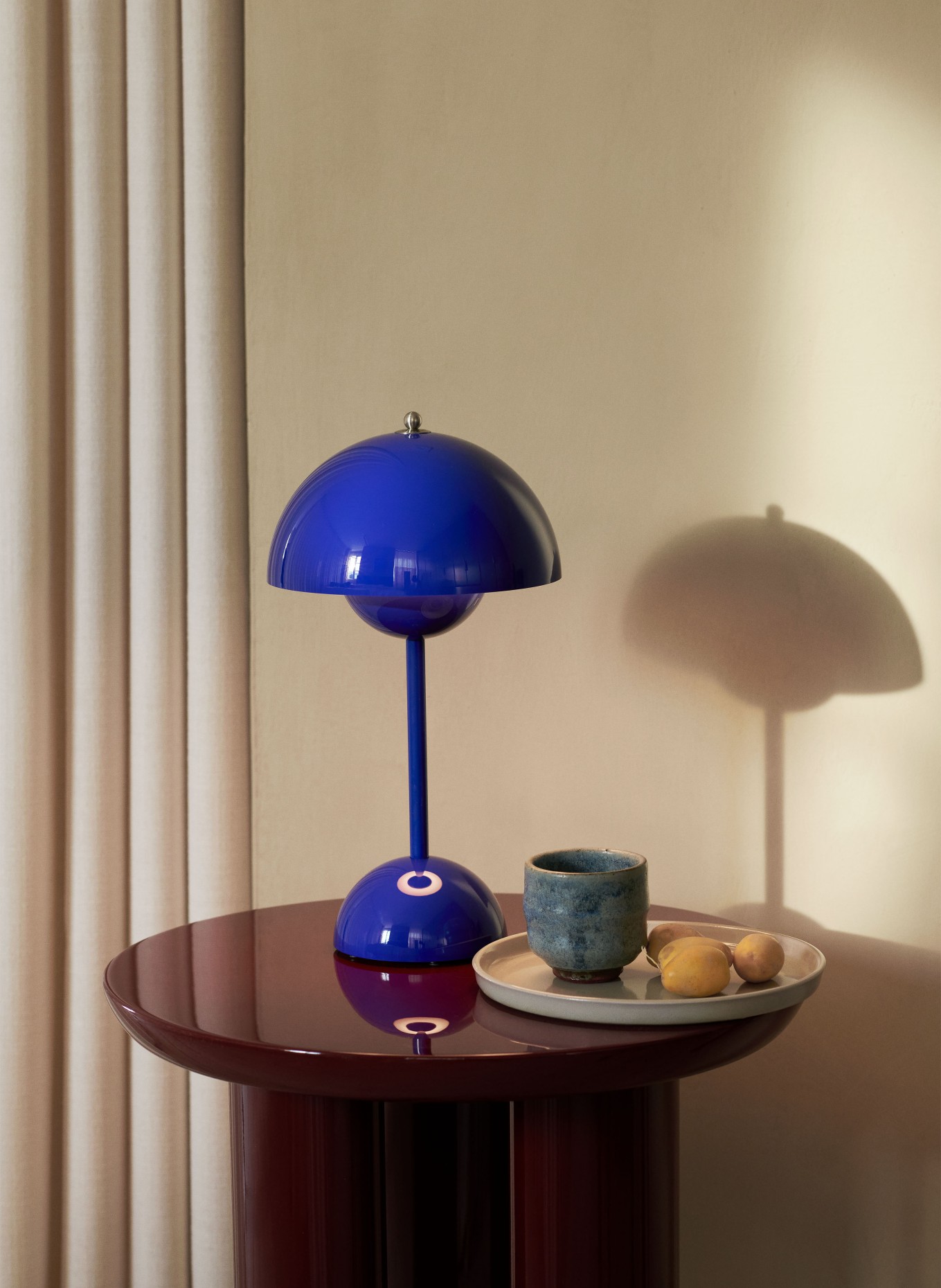 &Tradition Tischleuchte FLOWERPOT VP9: DUNKELBLAU