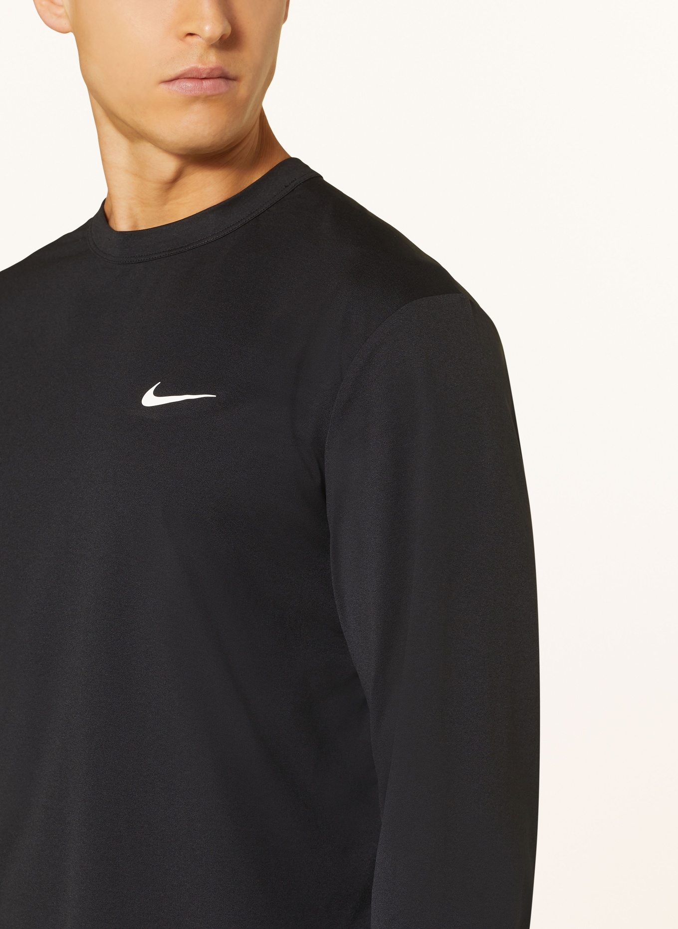 Nike Tričko s dlouhým rukávem DRI-FIT, Barva: ČERNÁ (Obrázek 4)