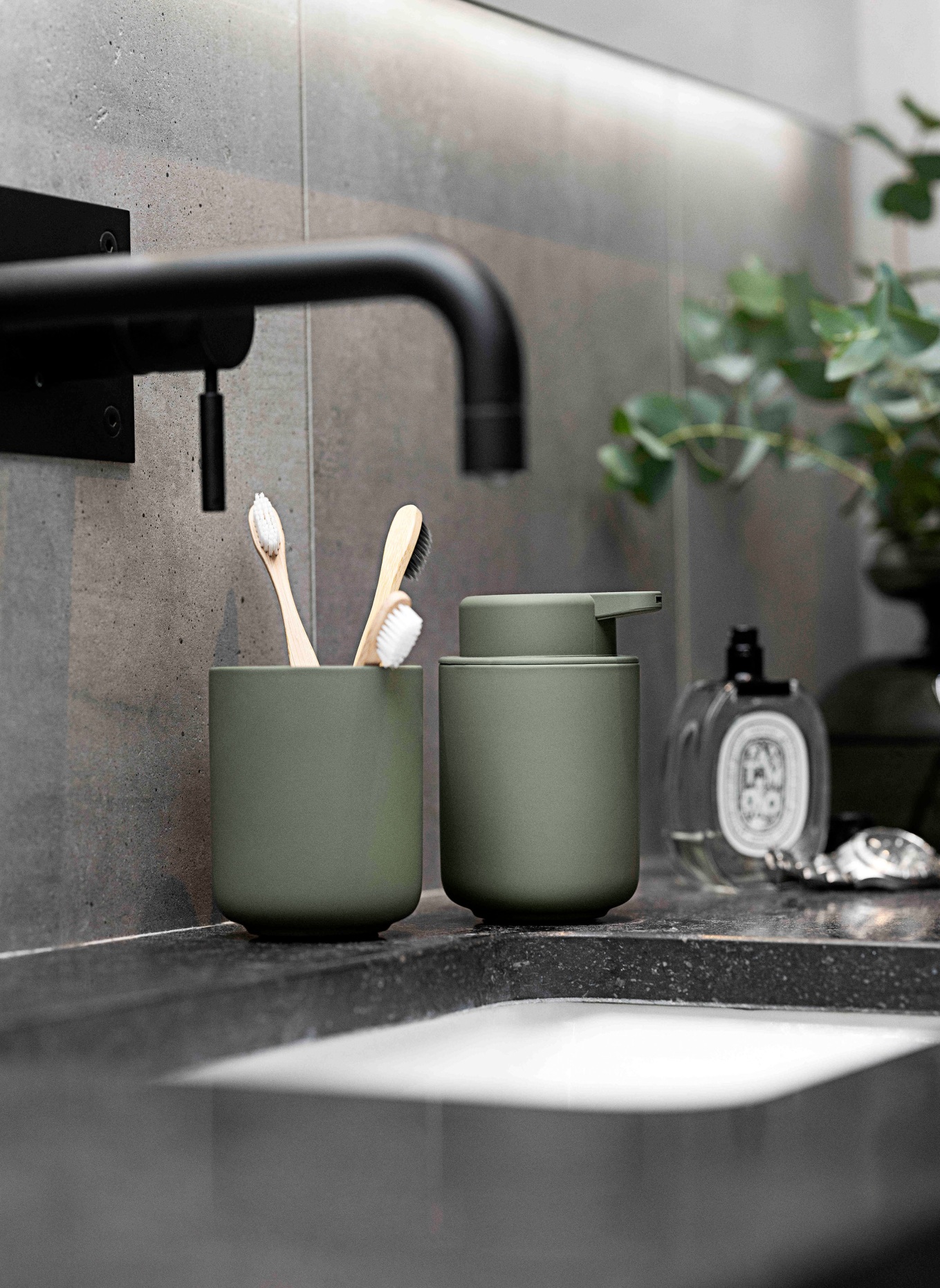 ZONE DENMARK Seifenspender UME: OLIV