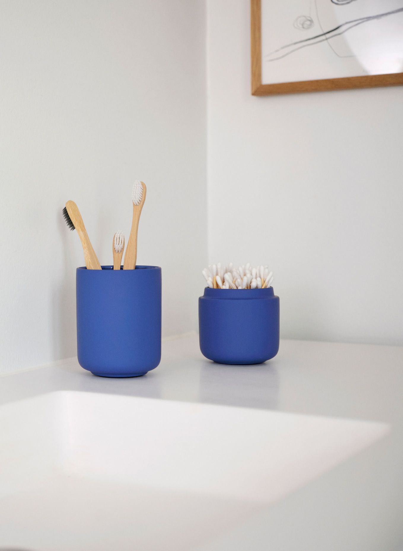 ZONE DENMARK Zahnputzbecher UME: BLAU