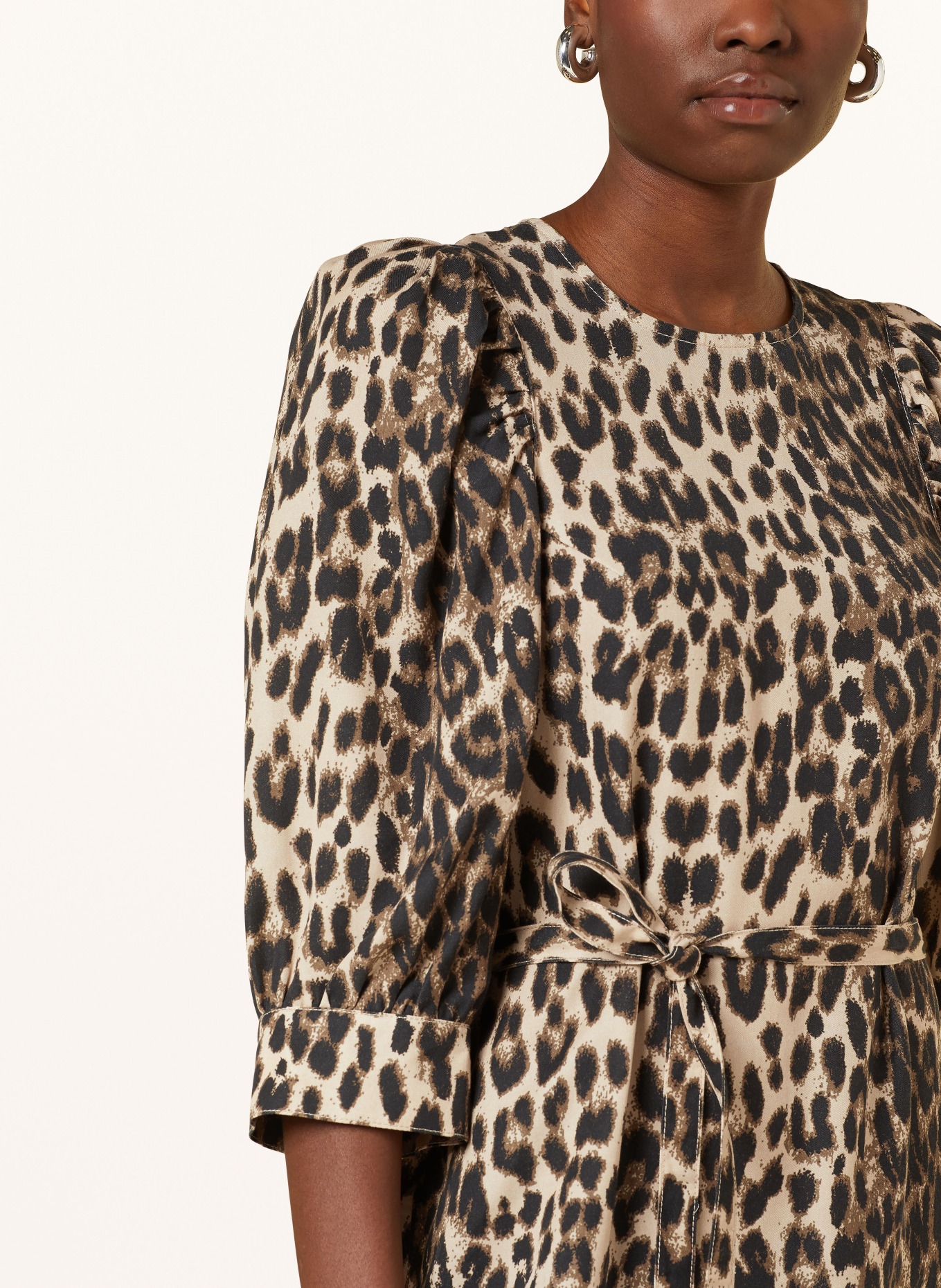 BAUM UND PFERDGARTEN Robe ALYA à manches 3/4: MARRON CLAIR/ MARRON FONCÉ