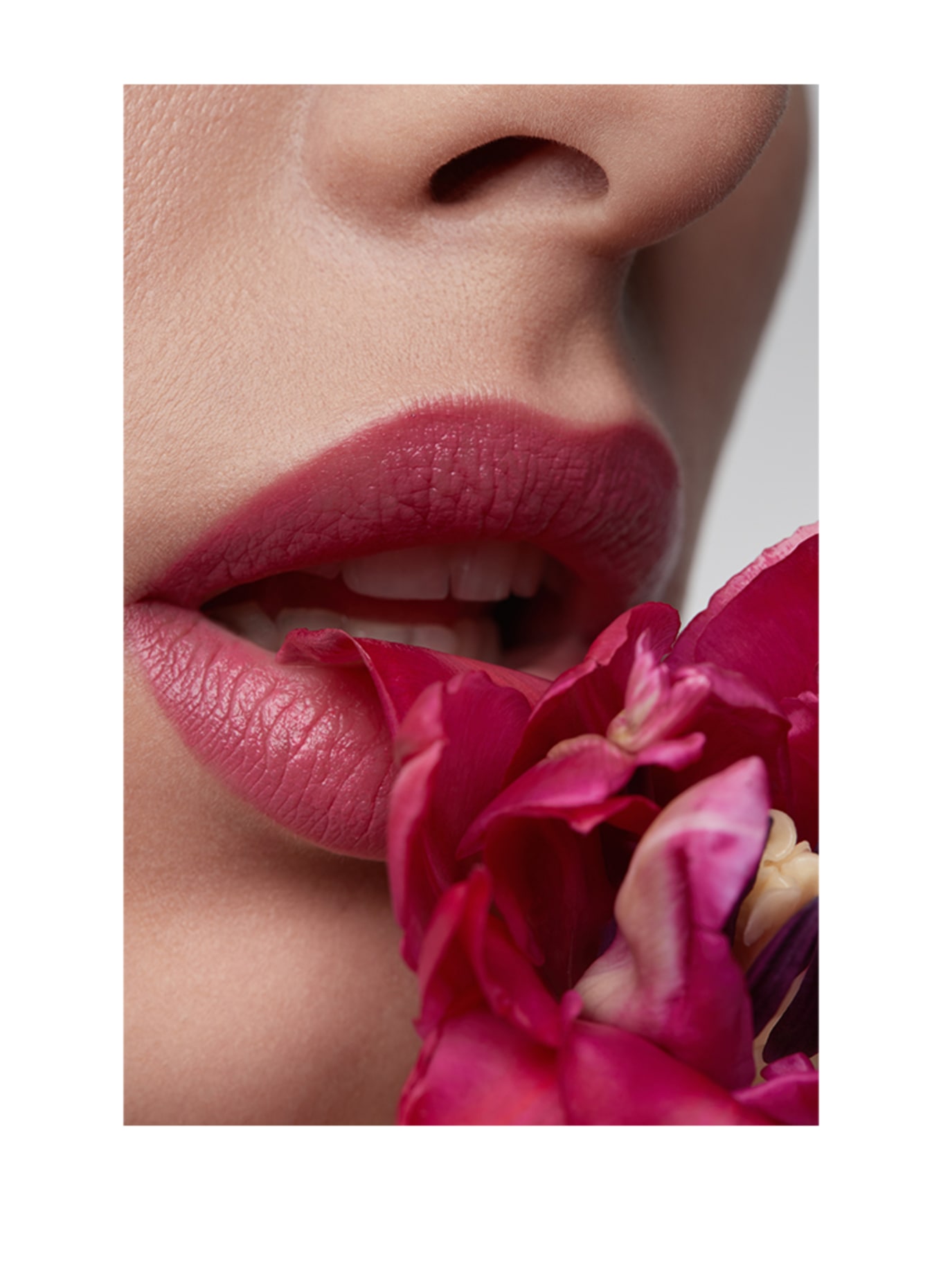 LONI BAUR LIP: 24 TULIP BERRY