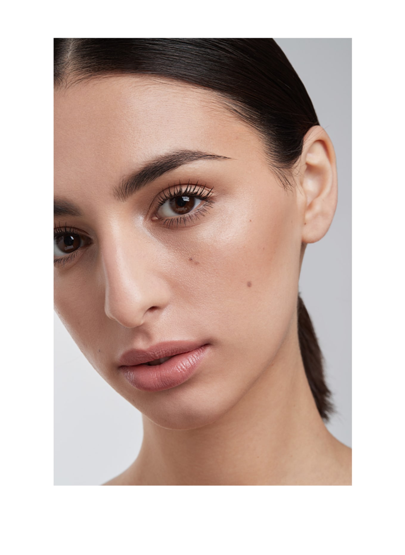 LONI BAUR VOLUME DES CILS: 02 BLACK