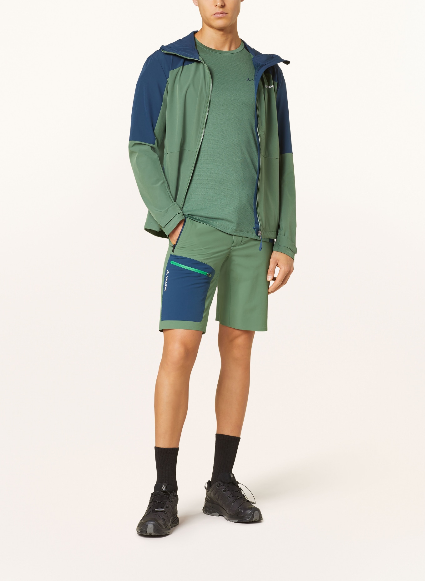 VAUDE Outdoor shorts BADILE, Color: GREEN/ DARK BLUE (Image 2)