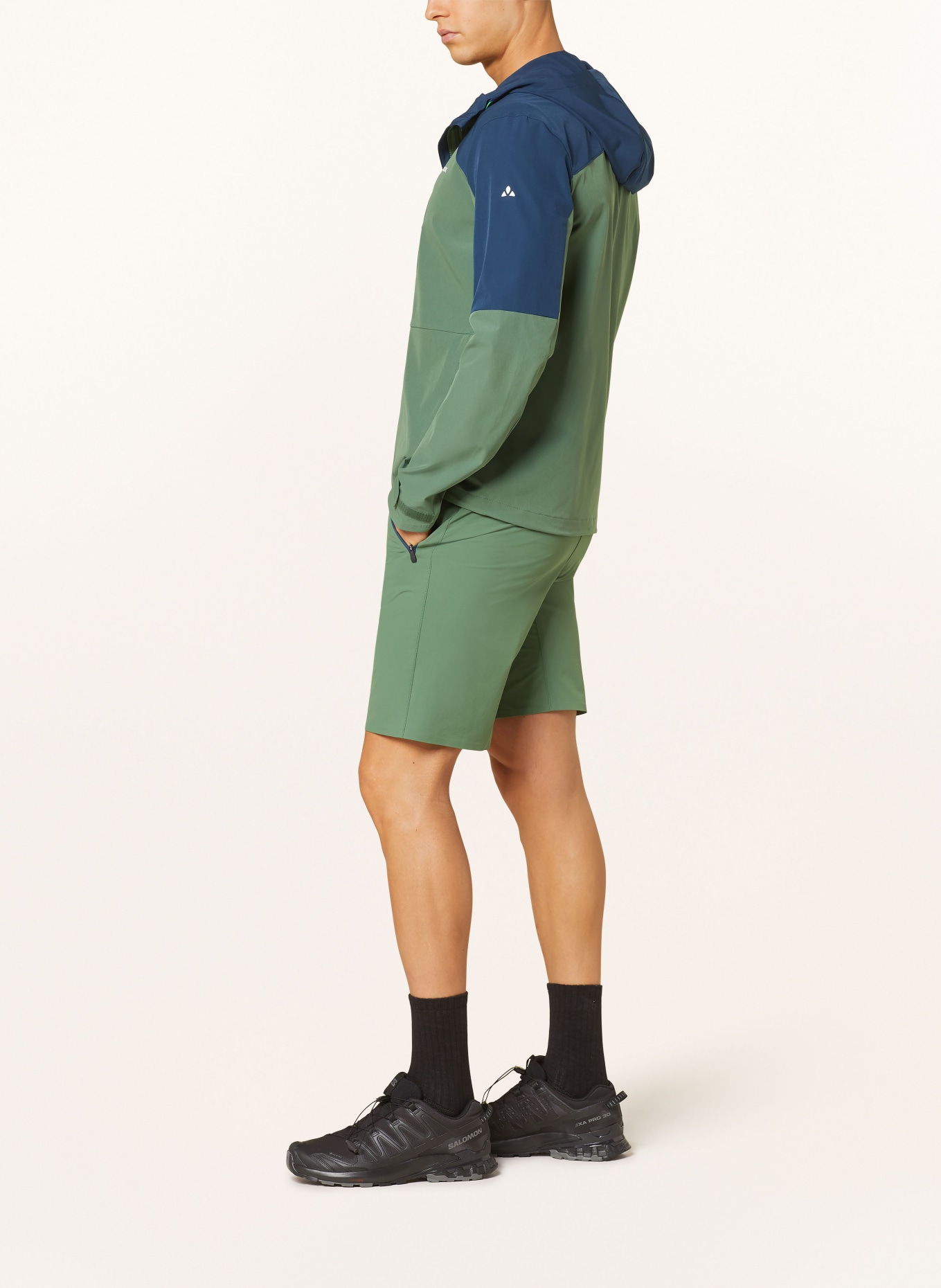 VAUDE Outdoor shorts BADILE, Color: GREEN/ DARK BLUE (Image 4)